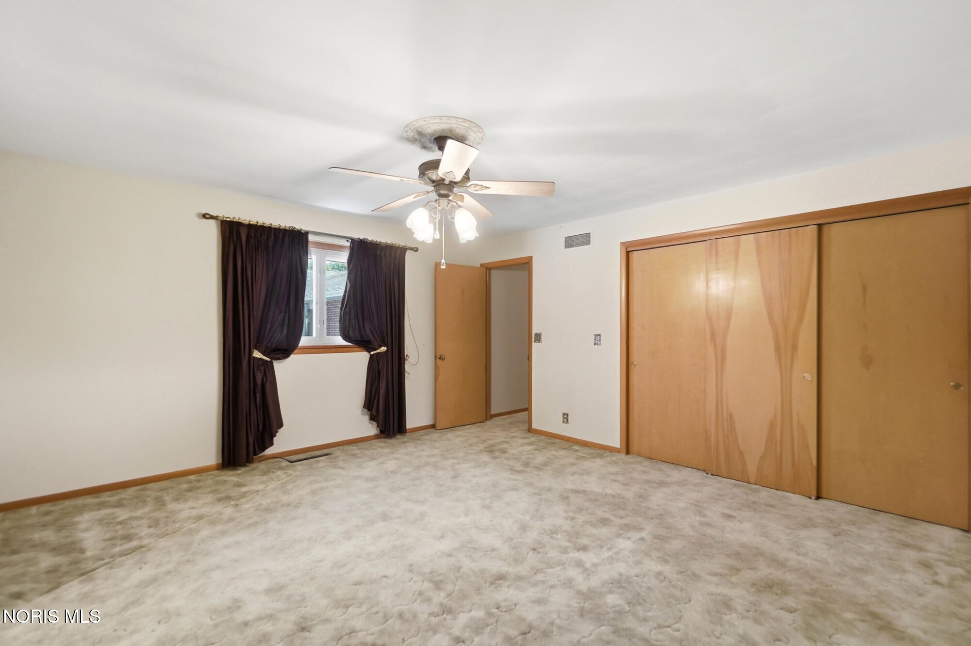 728 W Circle Drive