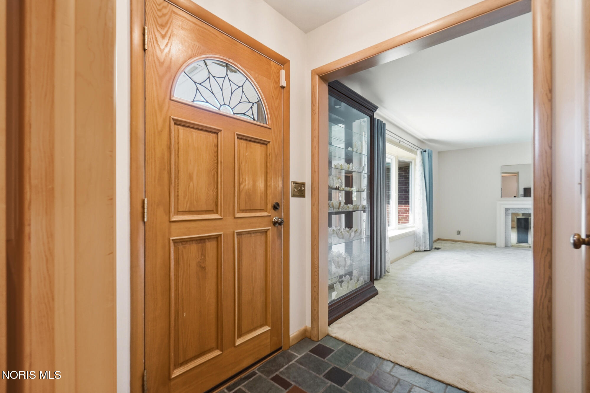 728 W Circle Drive