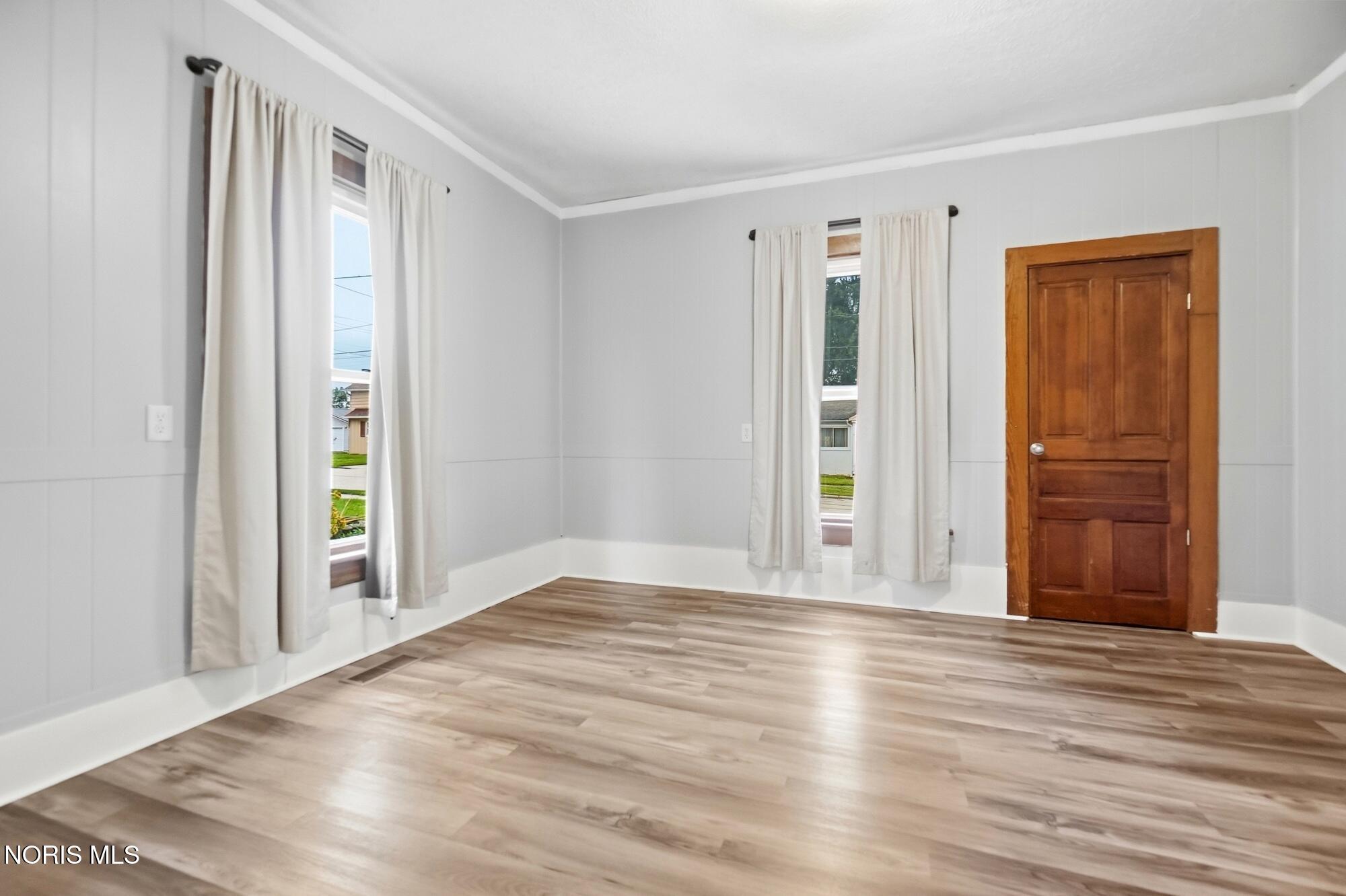 179 W Brown Avenue