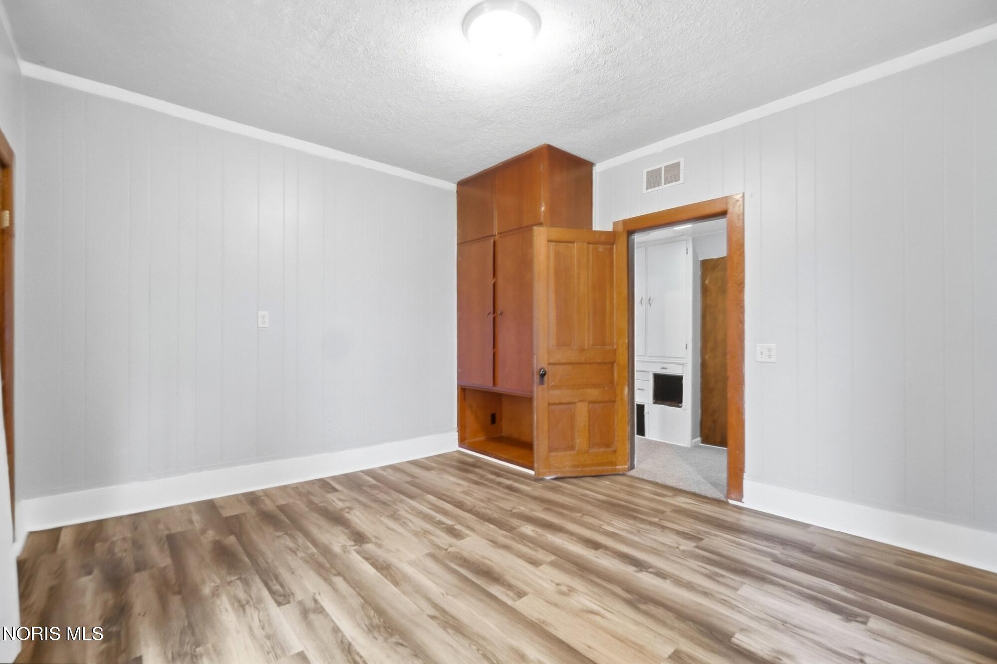 179 W Brown Avenue