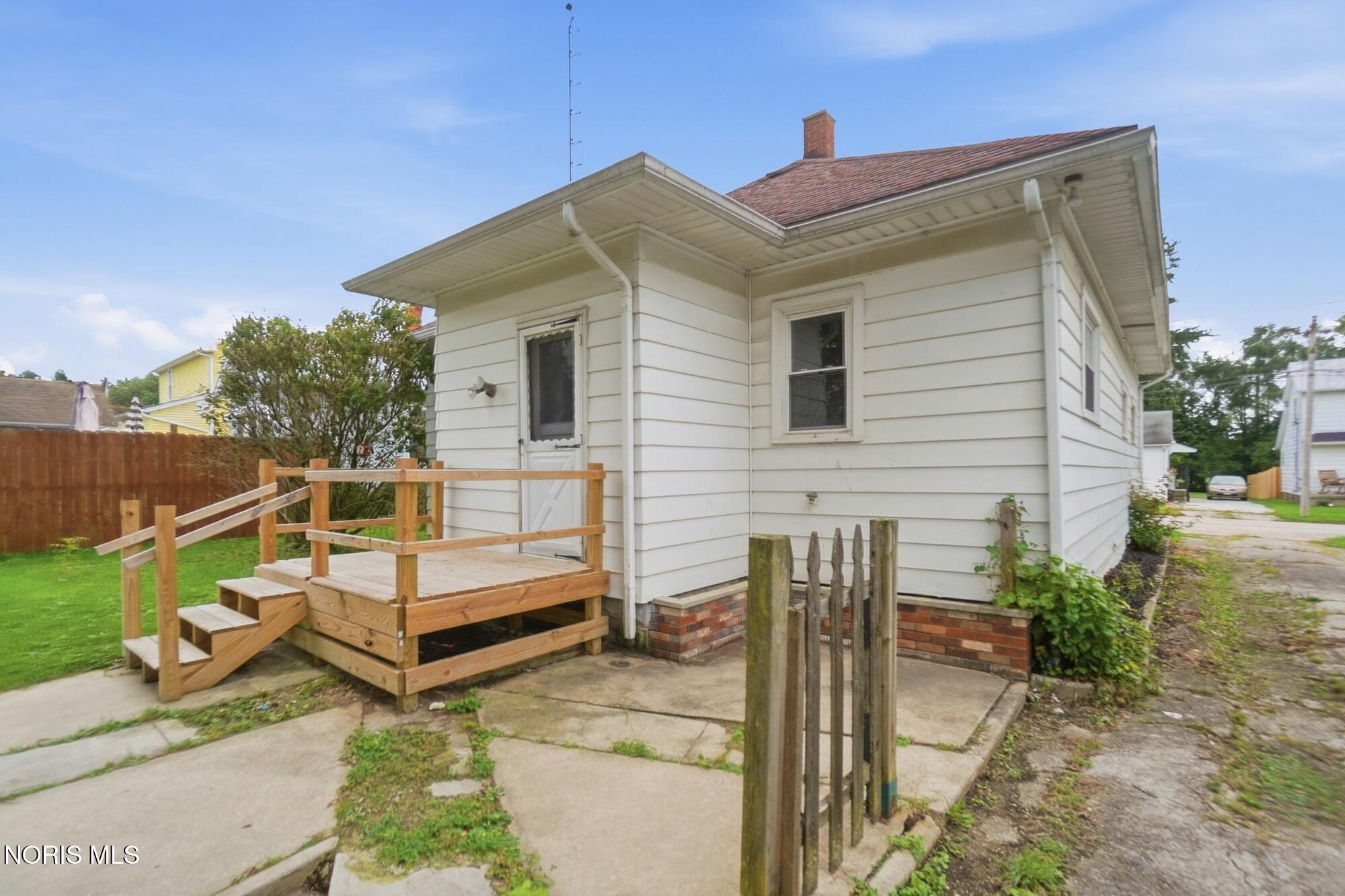 179 W Brown Avenue