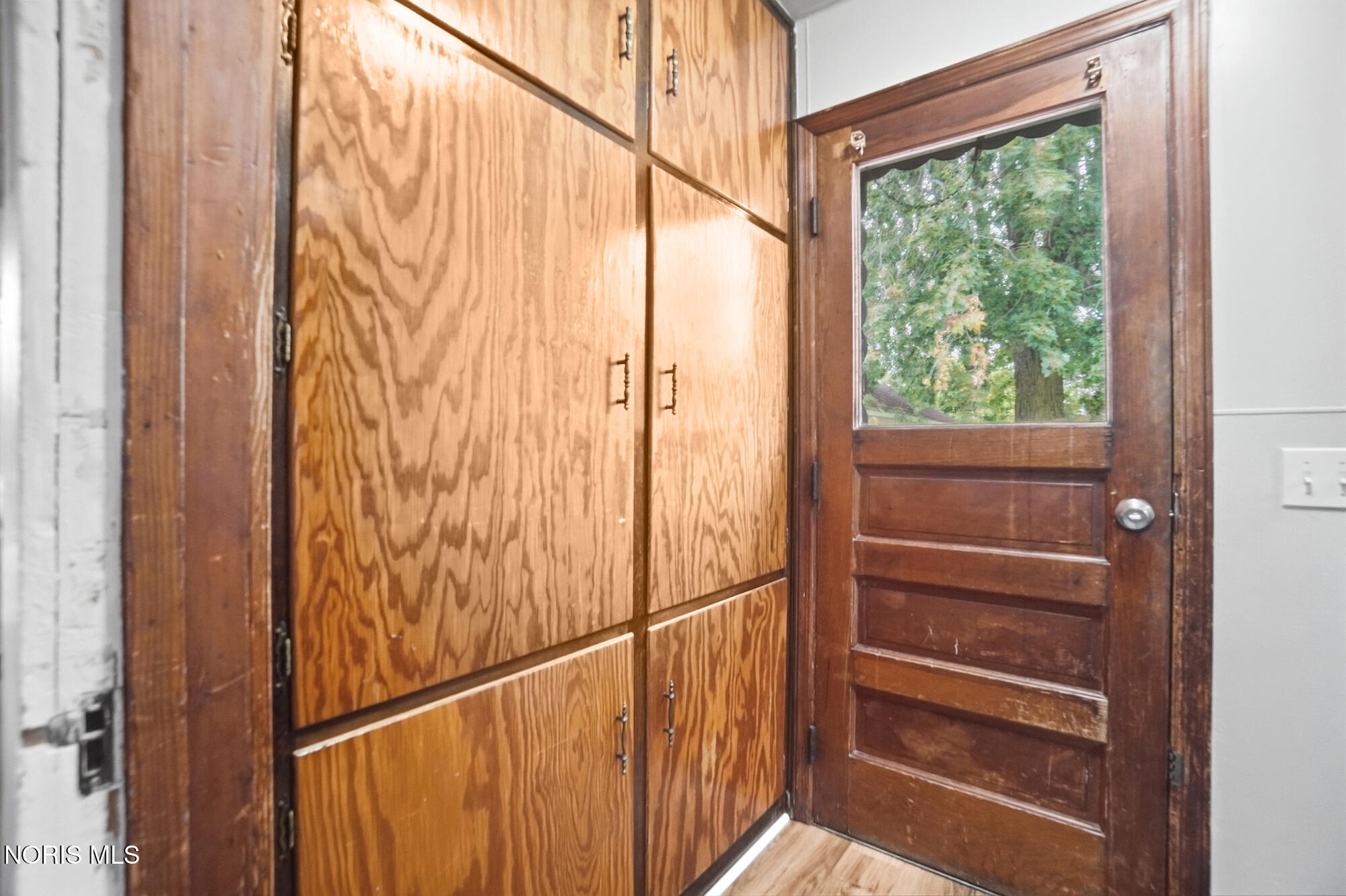 179 W Brown Avenue
