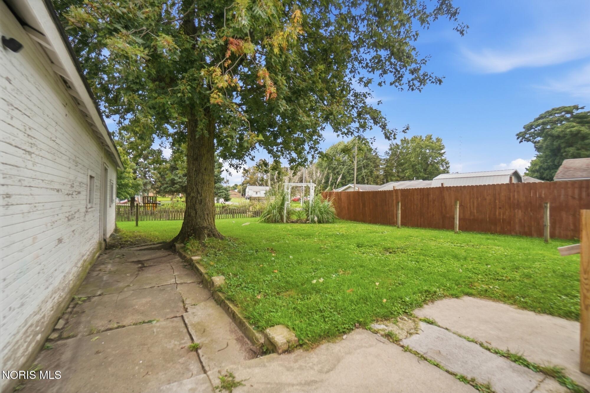 179 W Brown Avenue