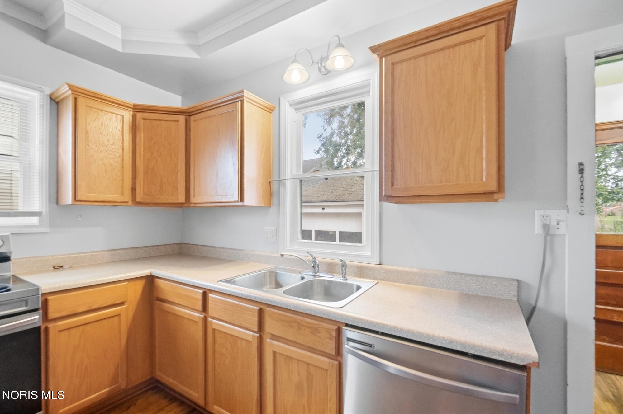 179 W Brown Avenue