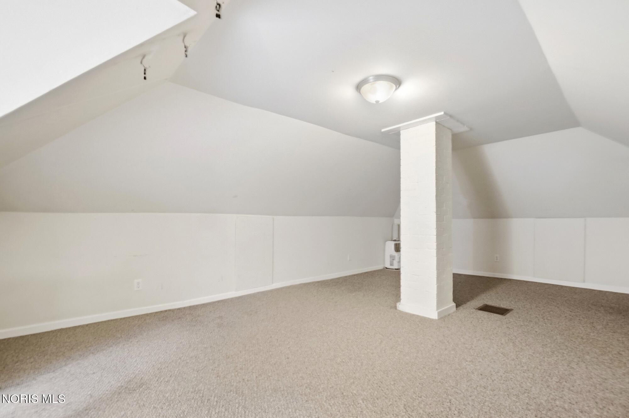 179 W Brown Avenue