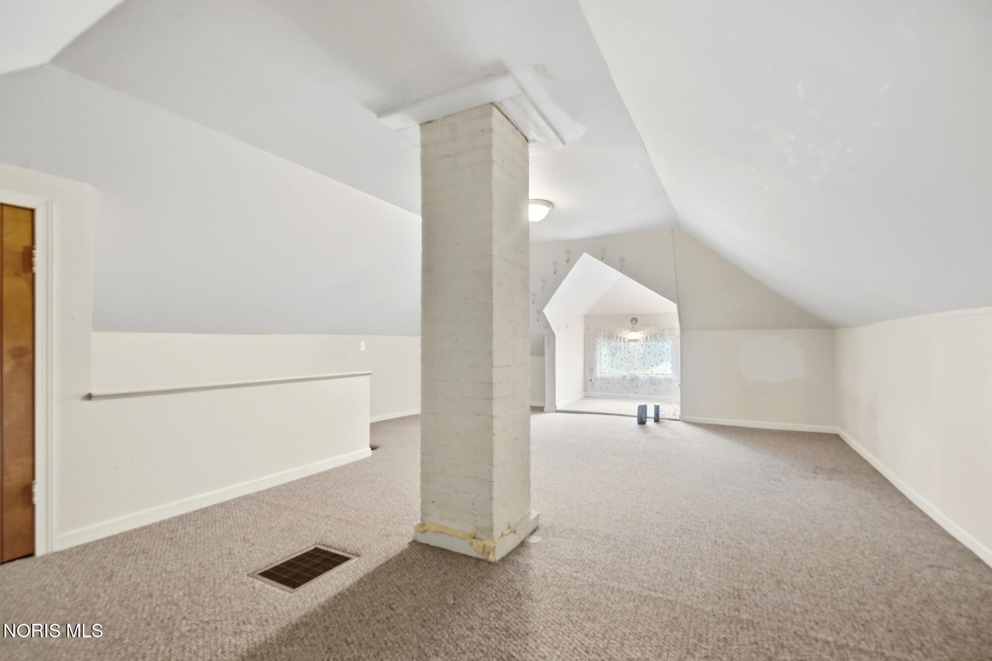 179 W Brown Avenue