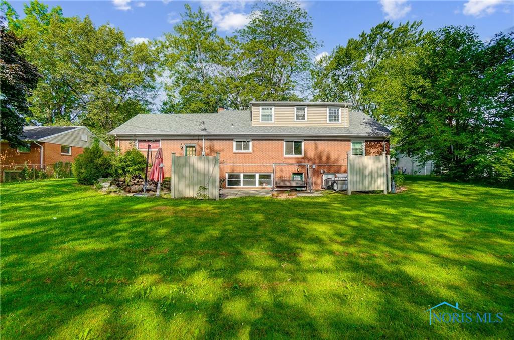 609 Lincolnshire Lane