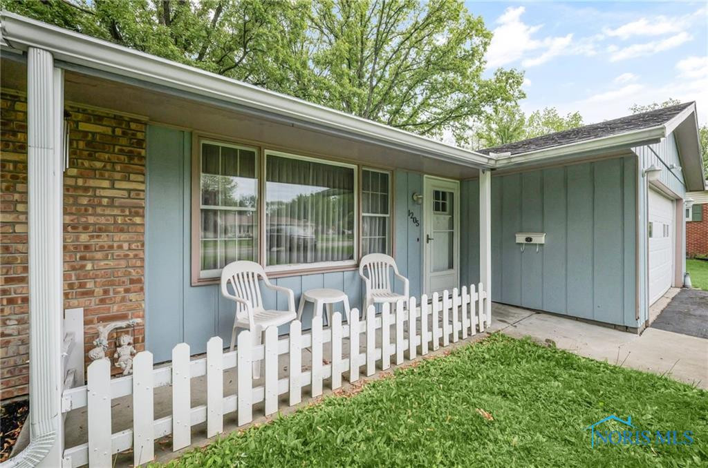 1205 Glen Meadow Drive