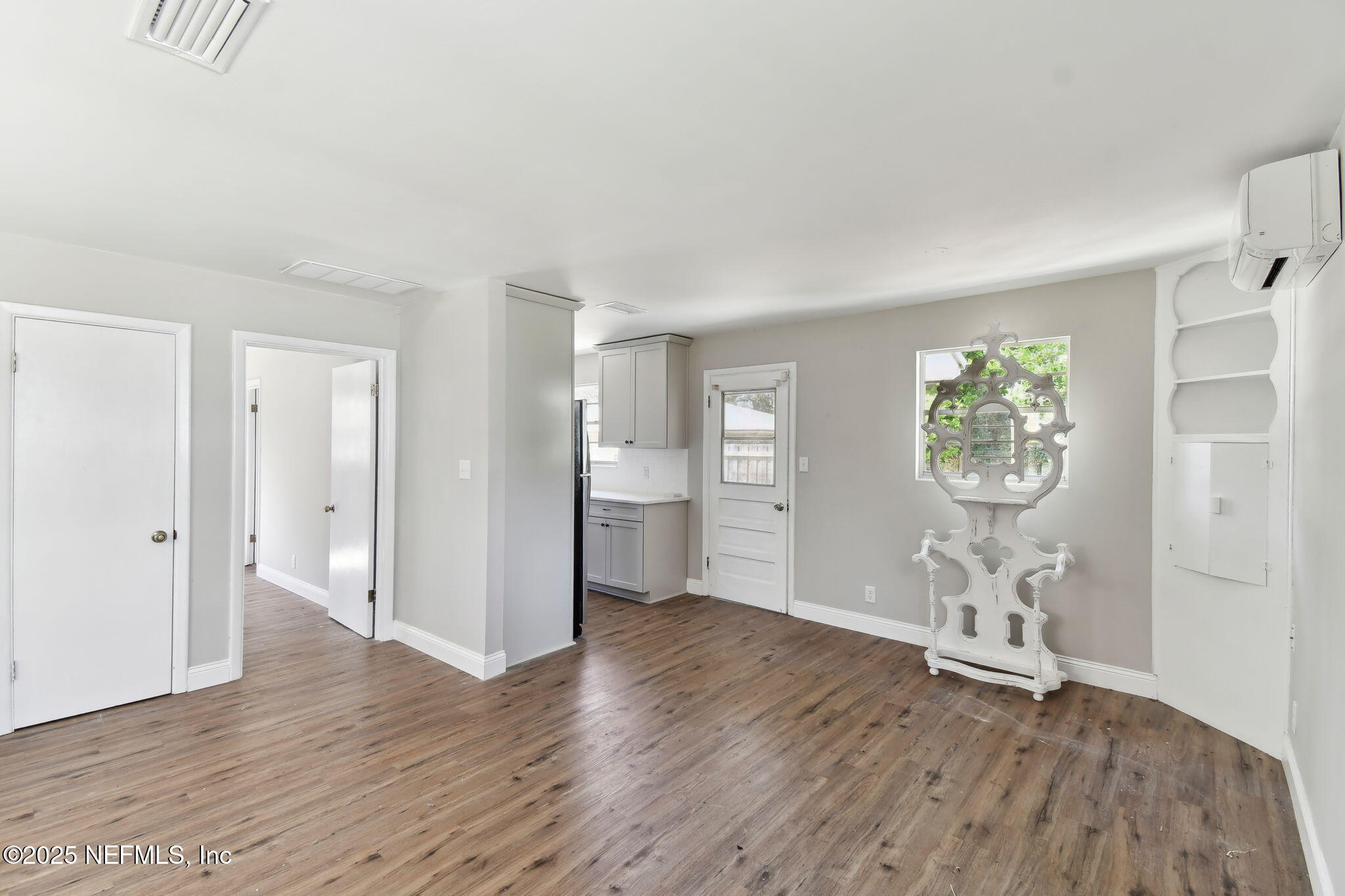 12277 MANDARIN Road