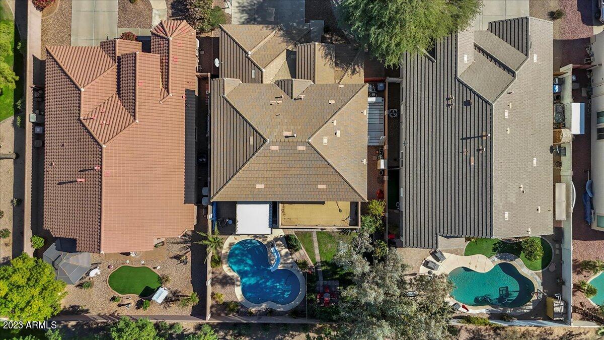 2022 S ESMERALDA Circle