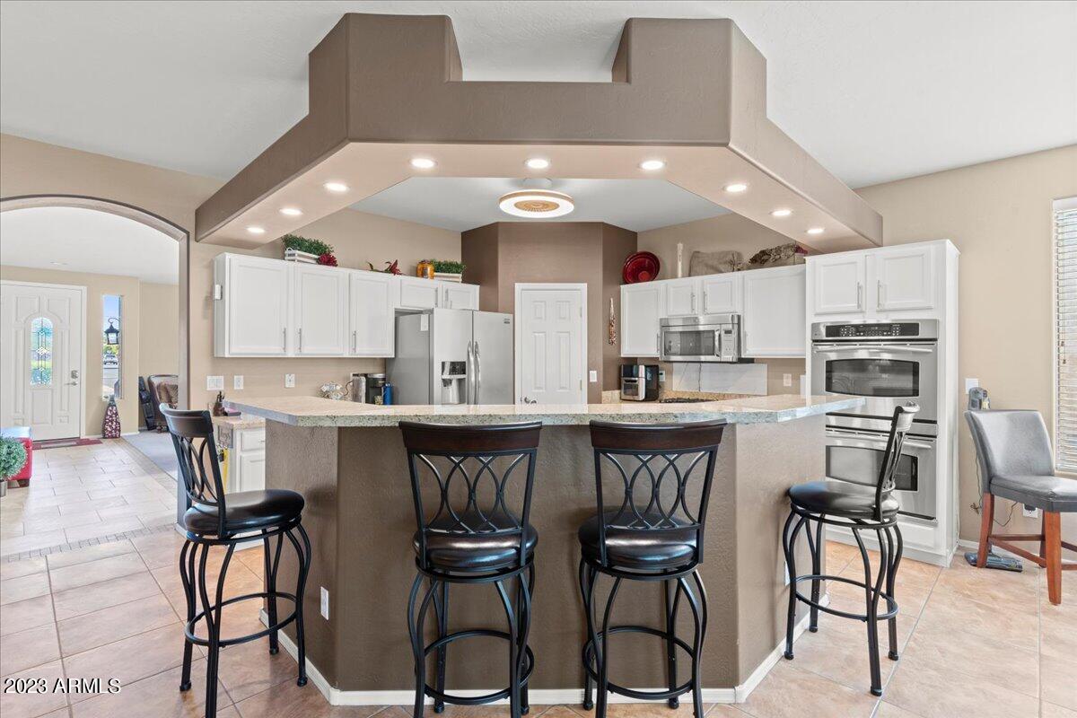 2022 S ESMERALDA Circle