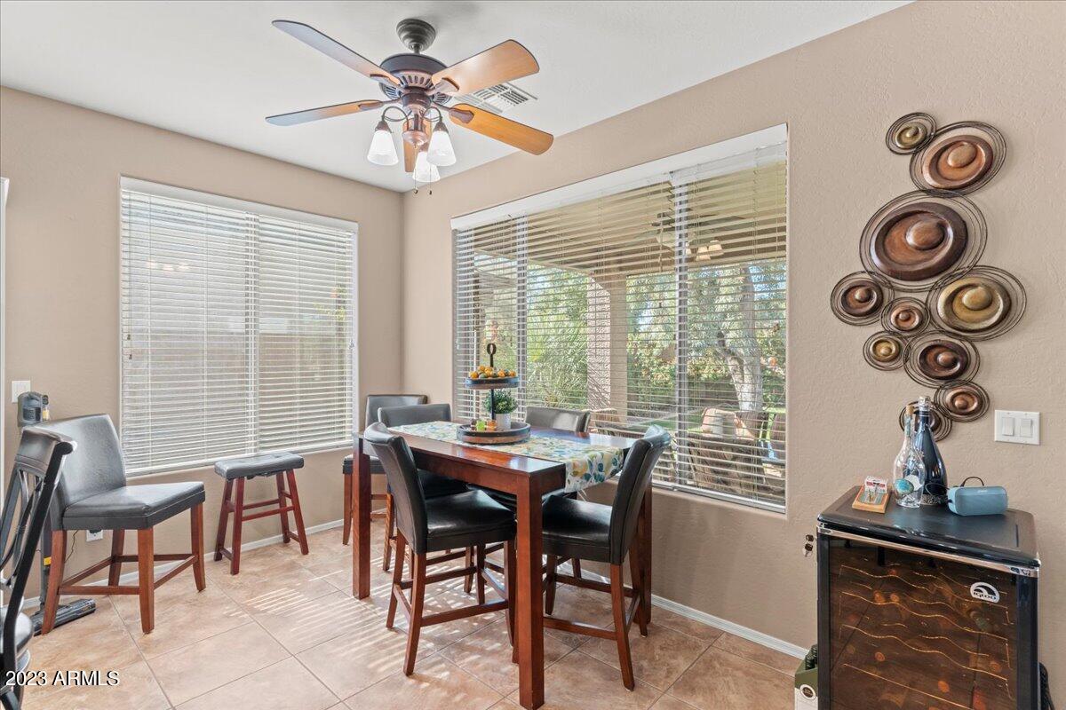 2022 S ESMERALDA Circle