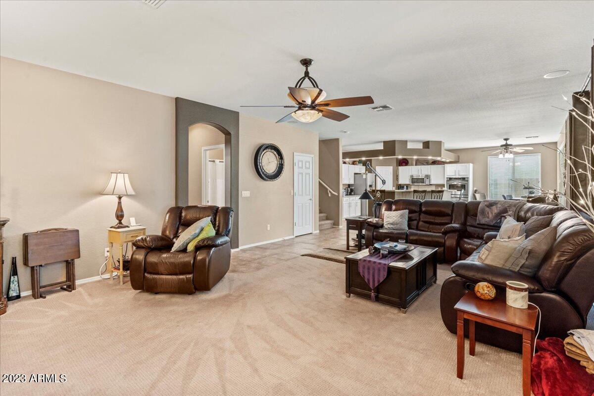 2022 S ESMERALDA Circle