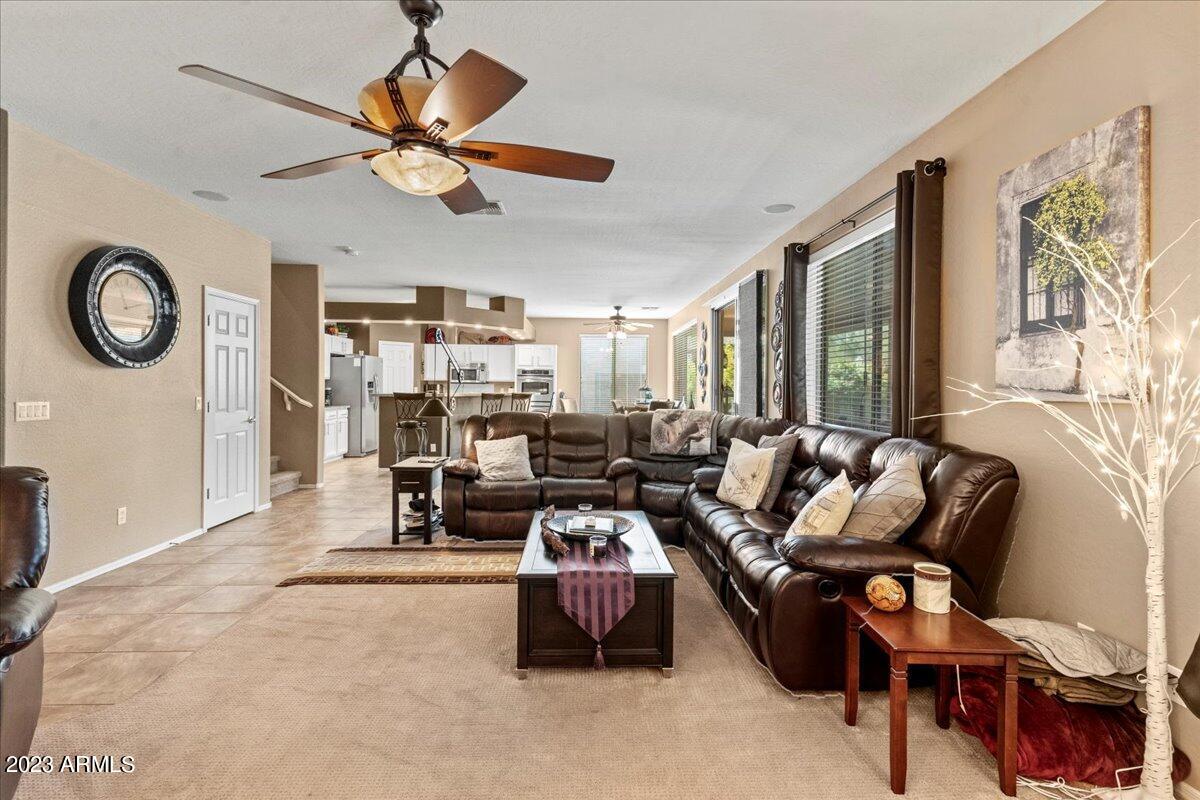 2022 S ESMERALDA Circle