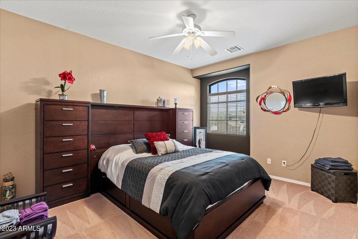 2022 S ESMERALDA Circle