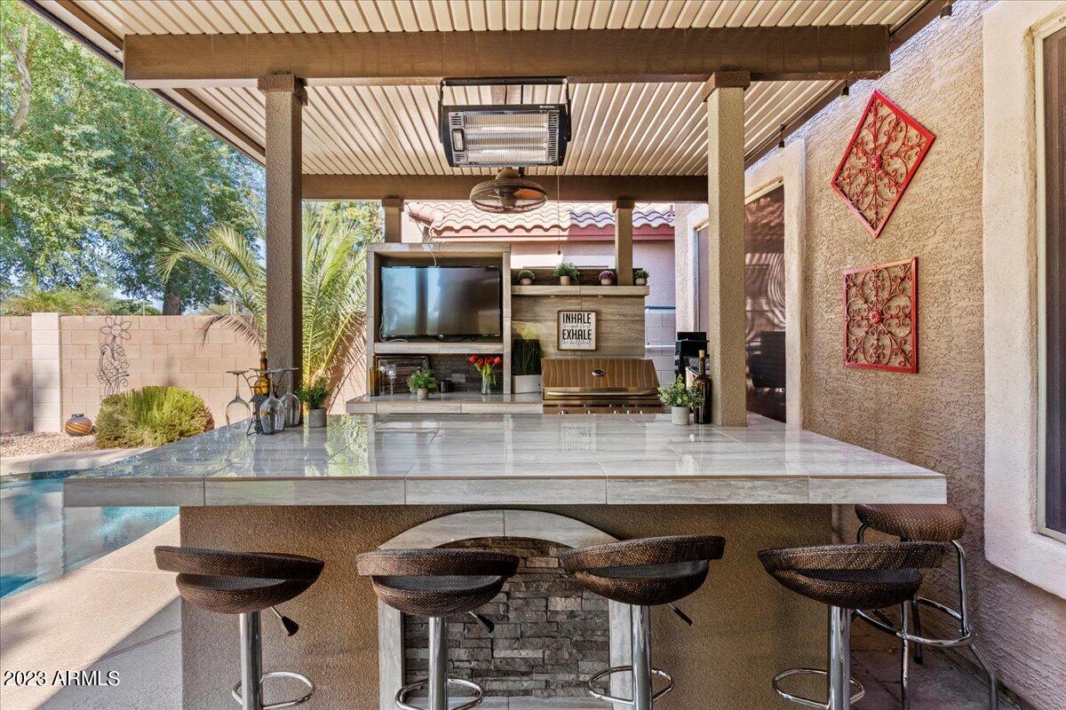 2022 S ESMERALDA Circle