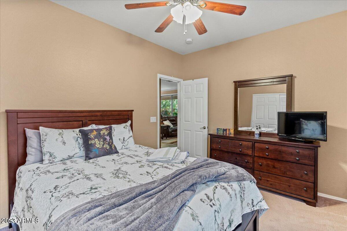 2022 S ESMERALDA Circle