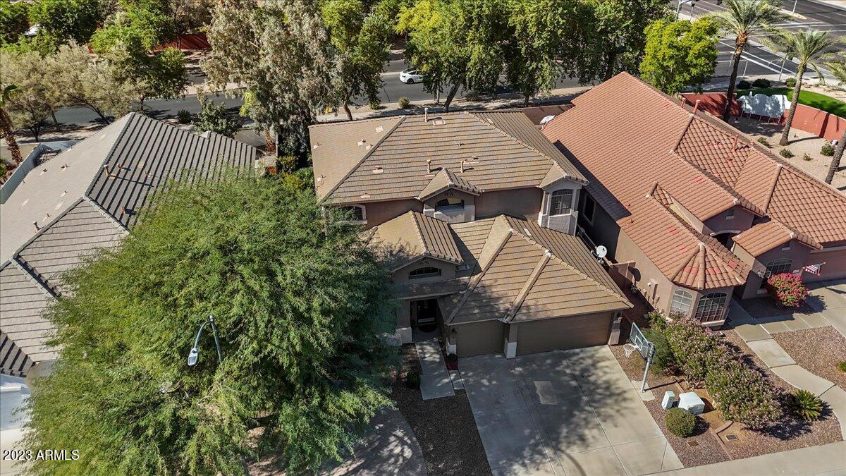 2022 S ESMERALDA Circle