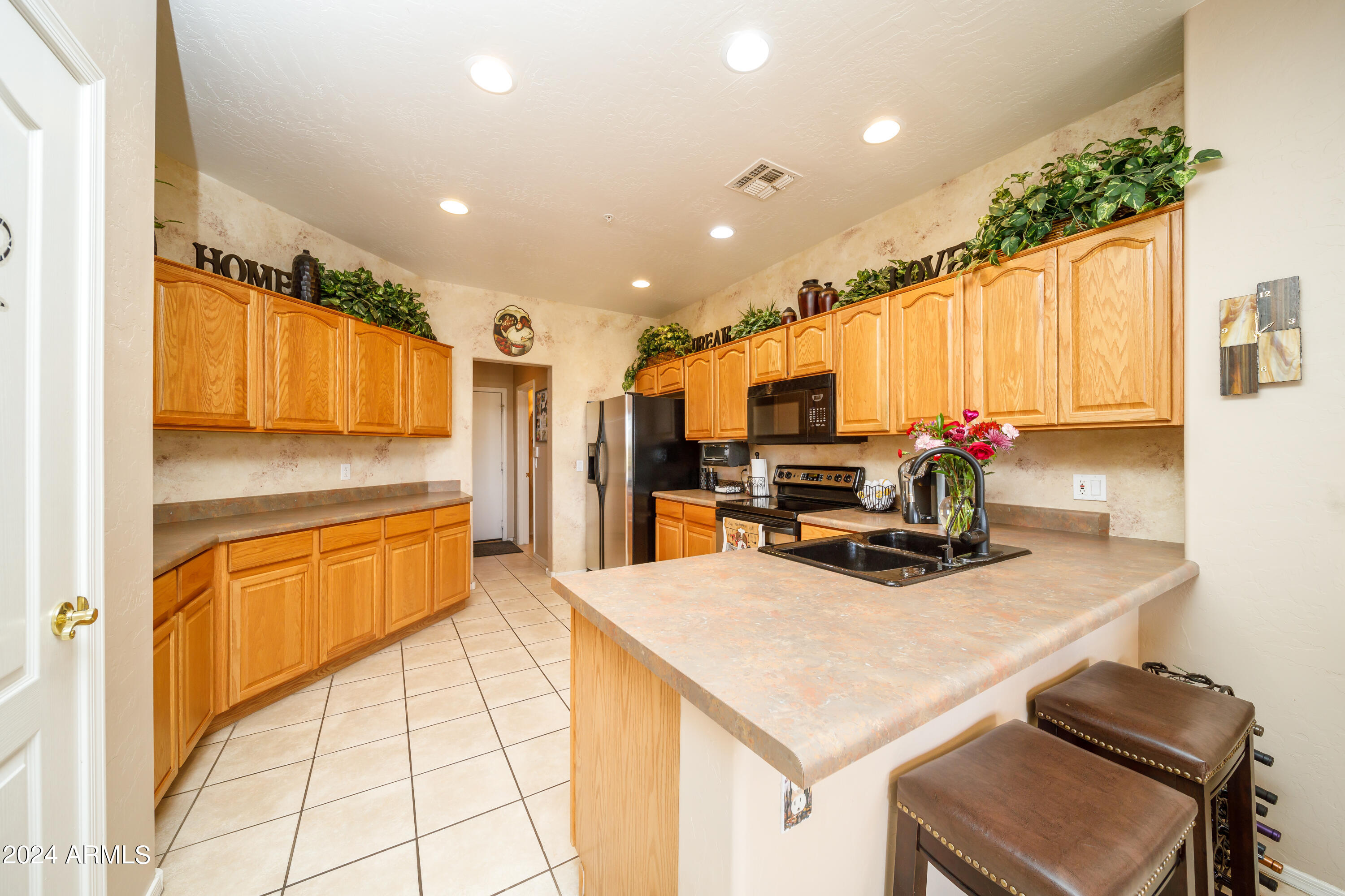 5415 E MCKELLIPS Road, 61