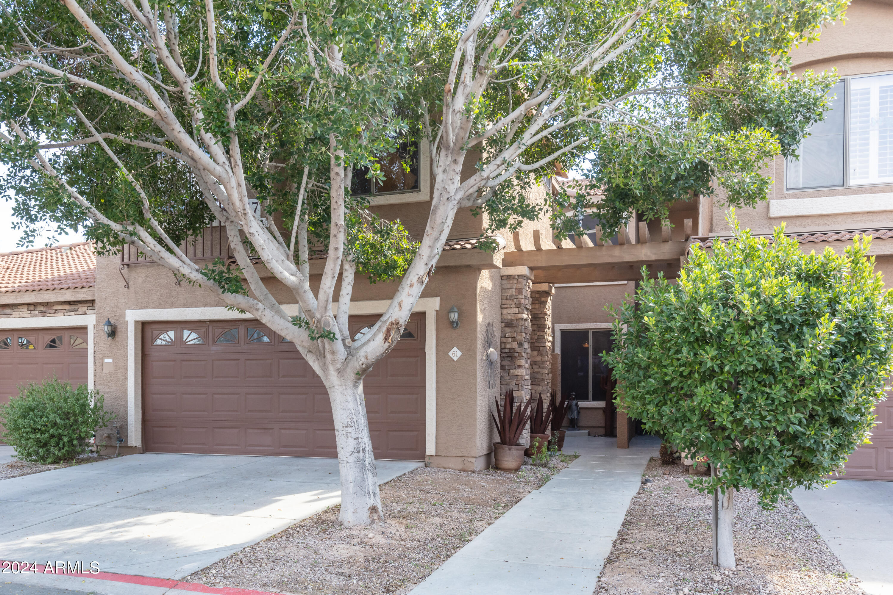 5415 E MCKELLIPS Road, 61