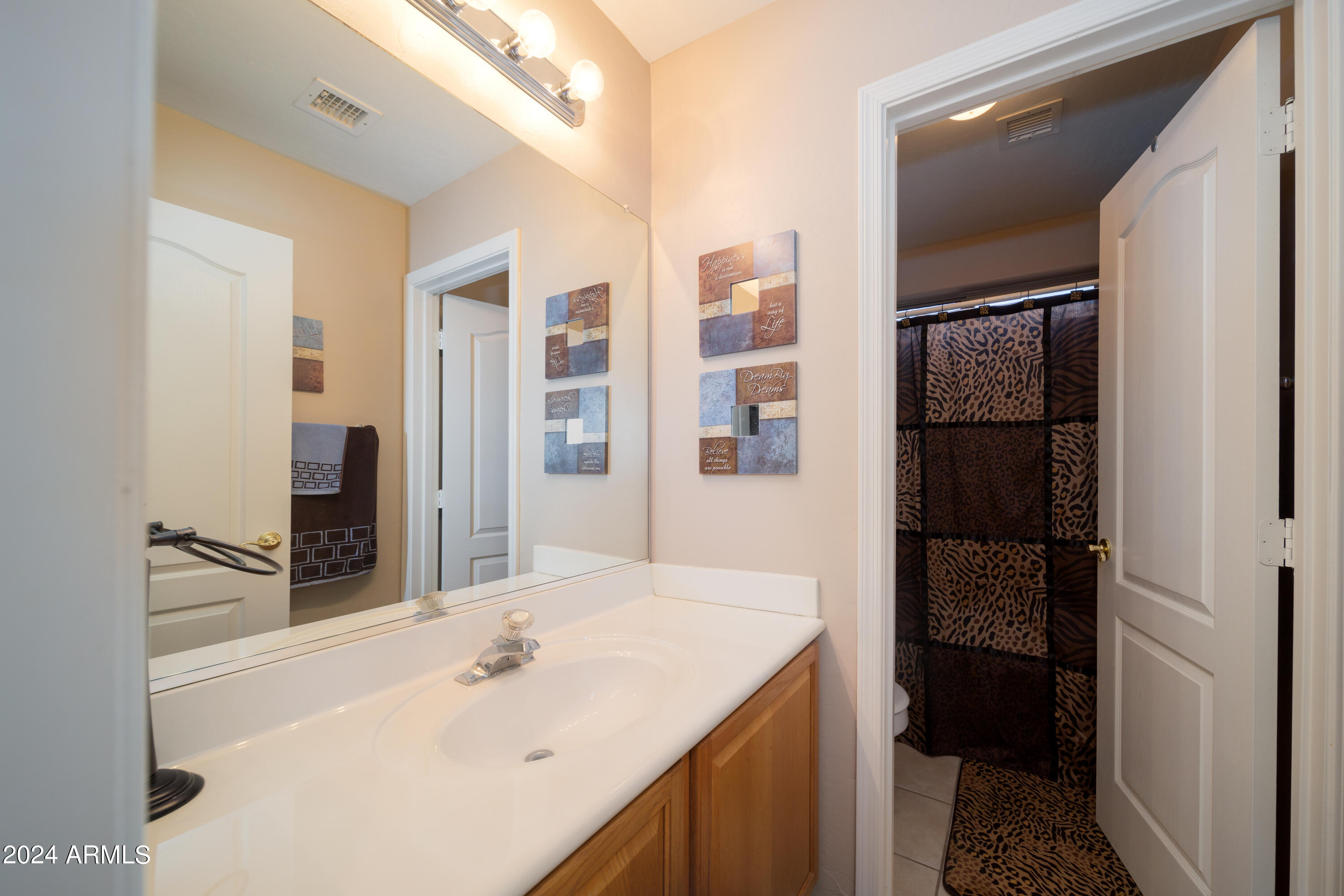 5415 E MCKELLIPS Road, 61