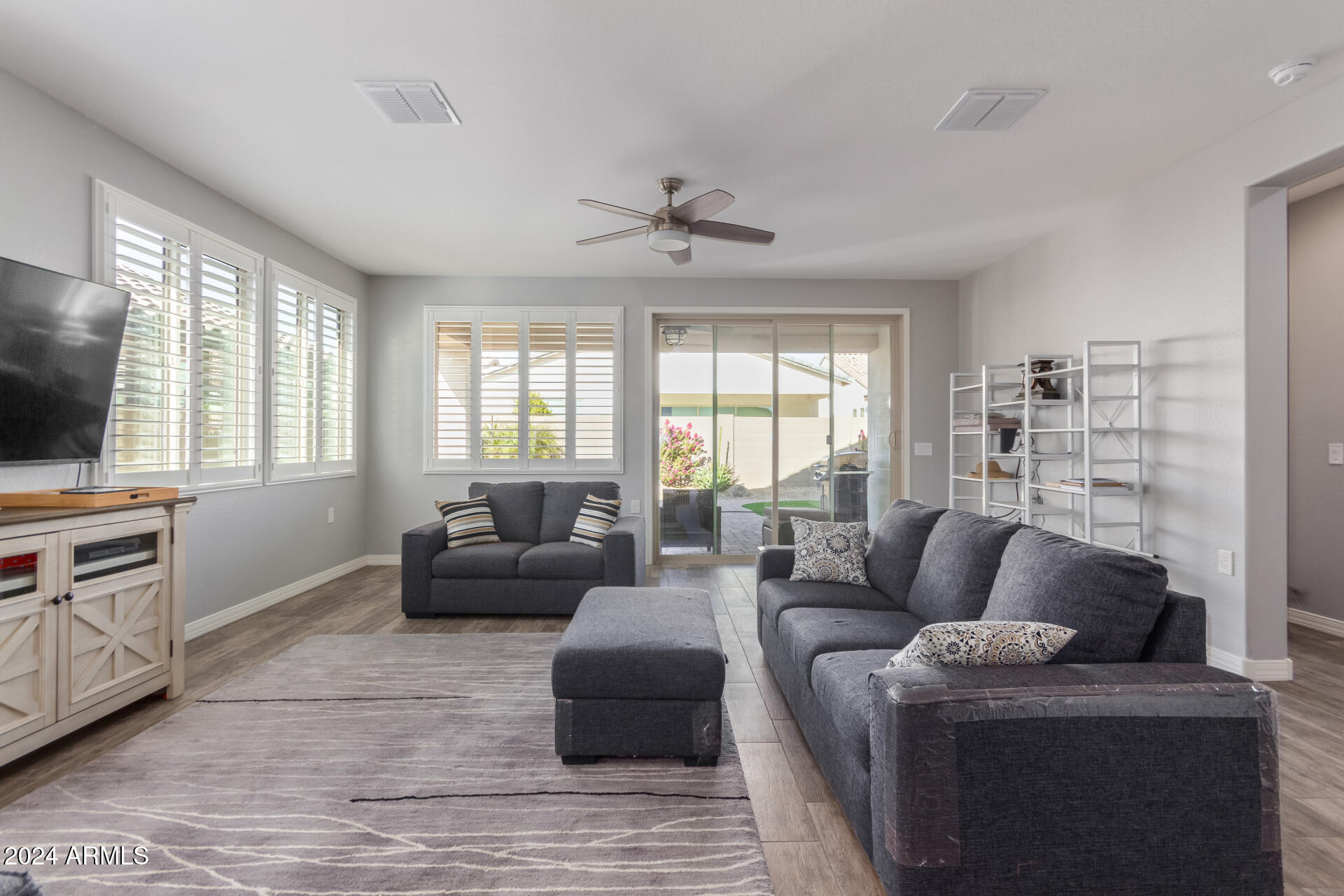 10750 W ESCUDA Drive