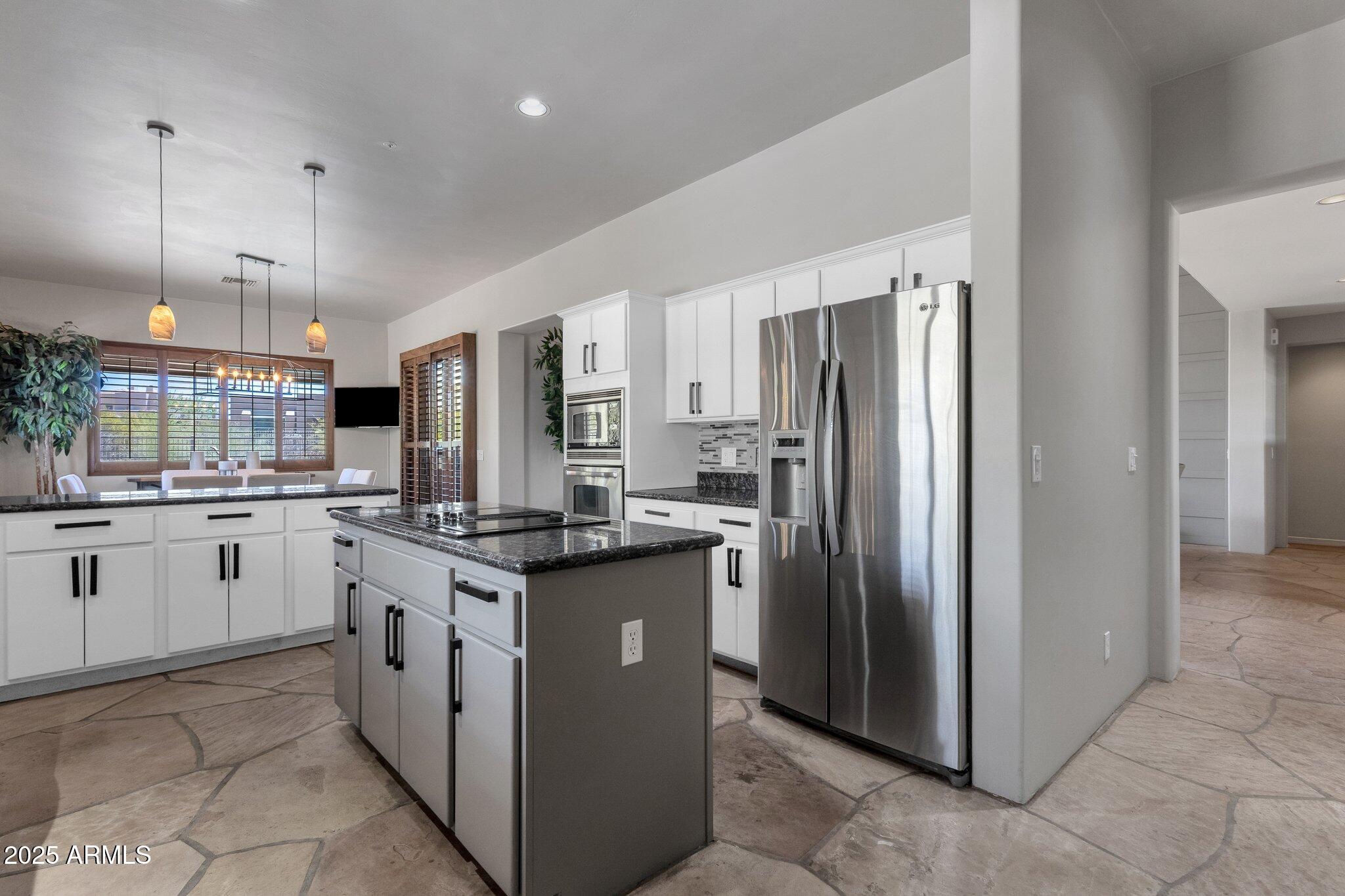 11123 E MONUMENT Drive