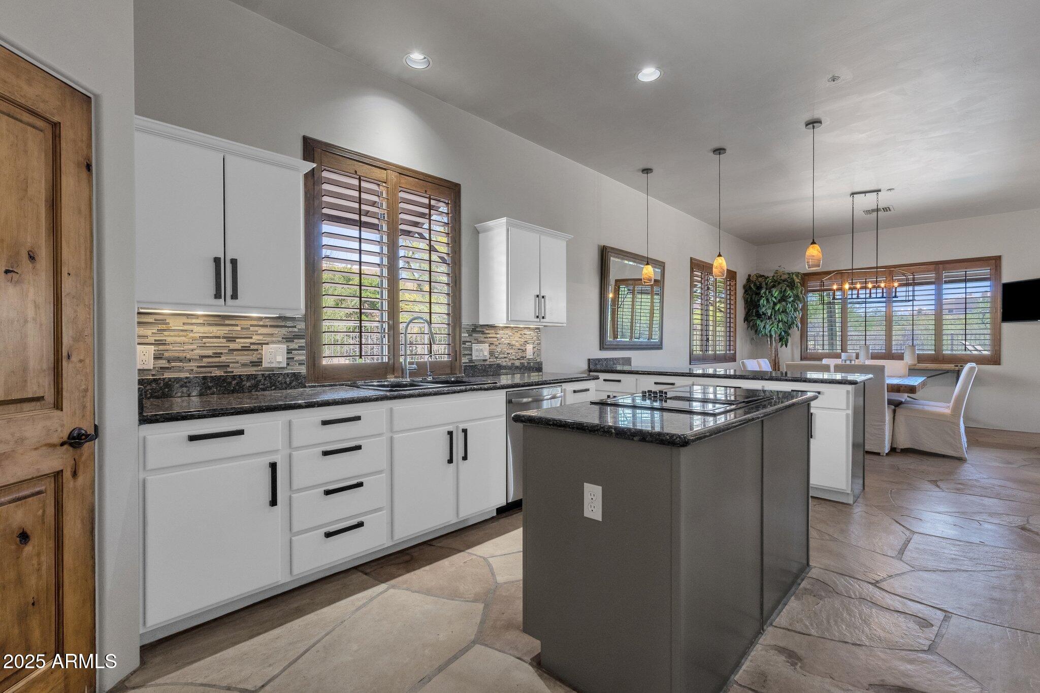 11123 E MONUMENT Drive