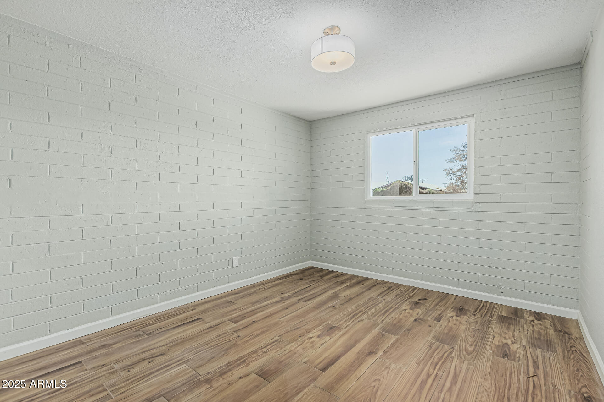 5022 W PIERSON Street