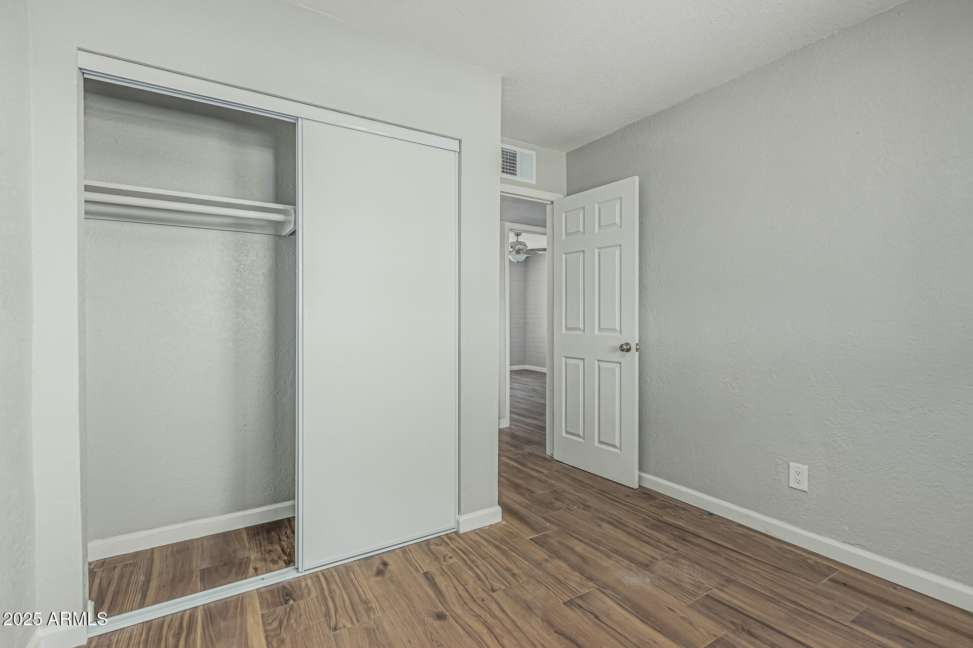 5022 W PIERSON Street