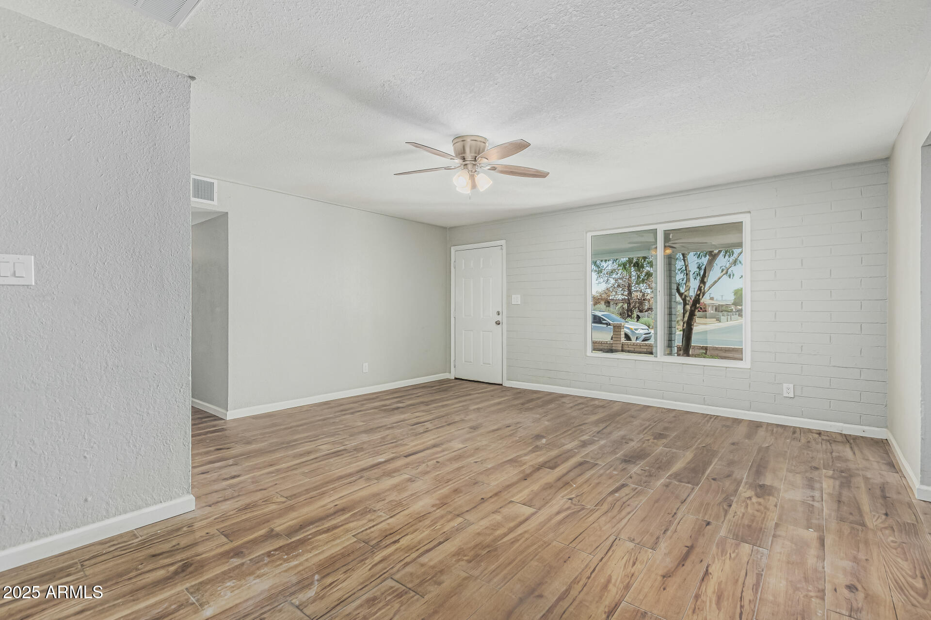 5022 W PIERSON Street