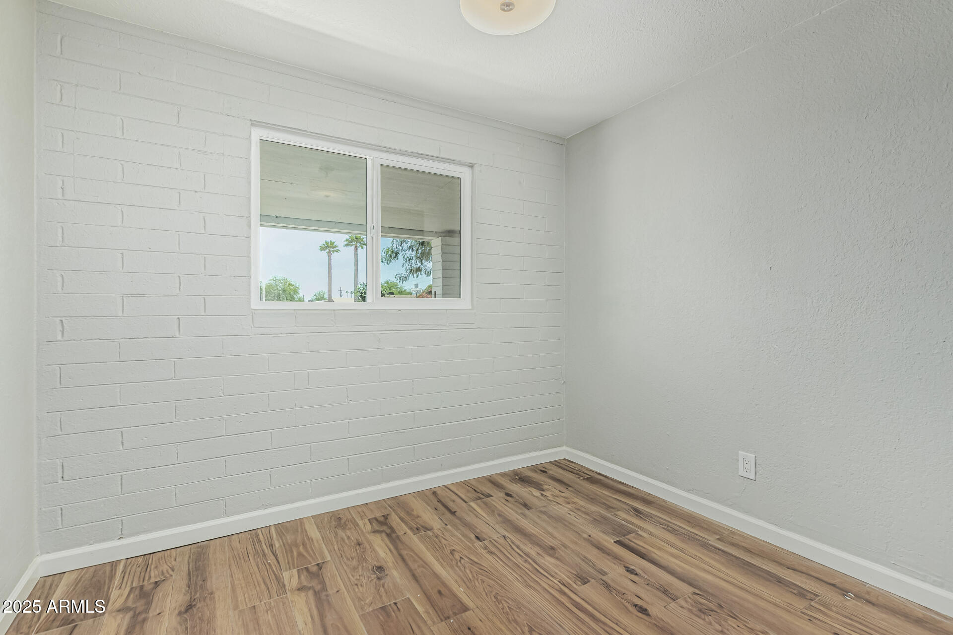 5022 W PIERSON Street