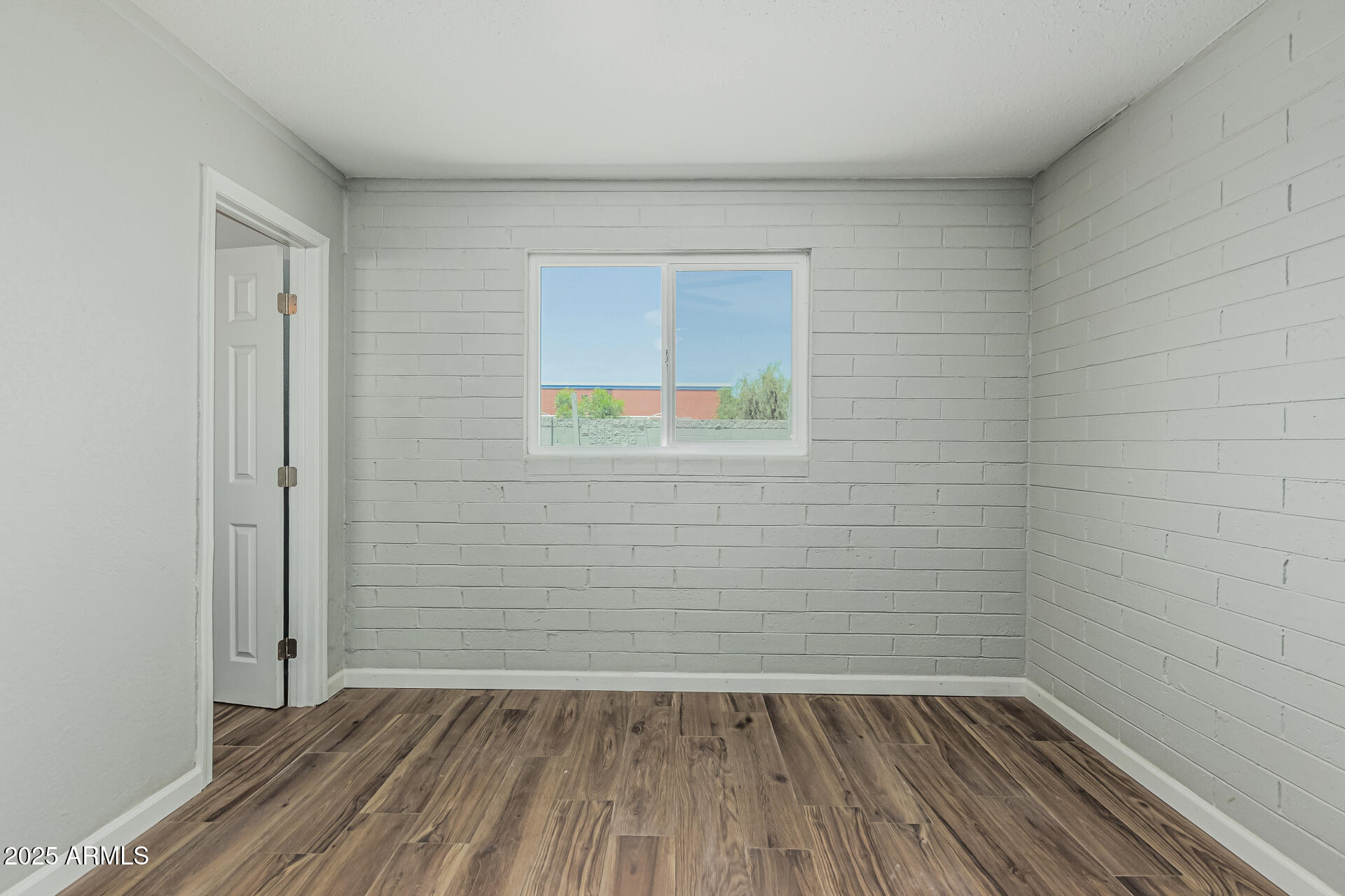 5022 W PIERSON Street