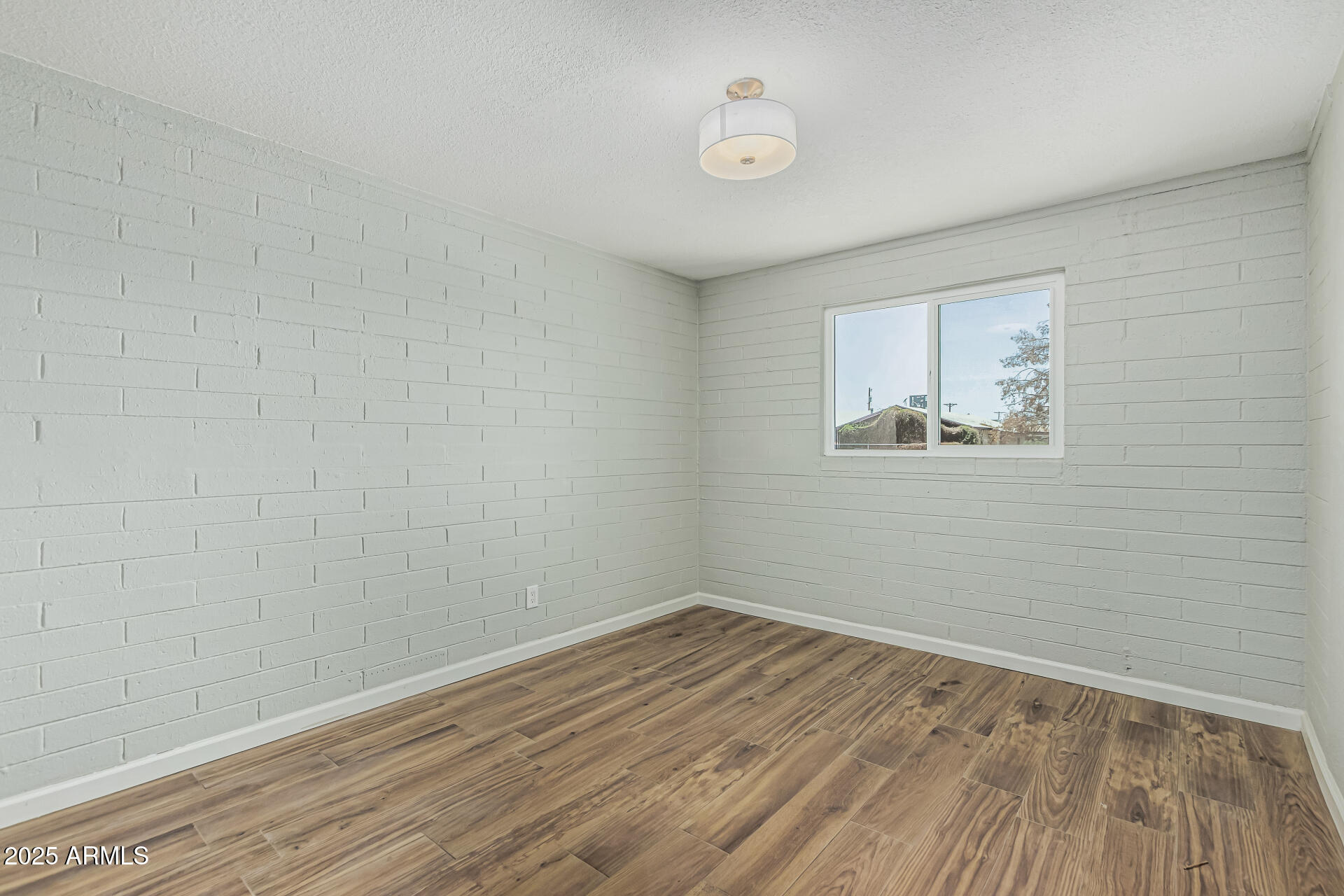 5022 W PIERSON Street