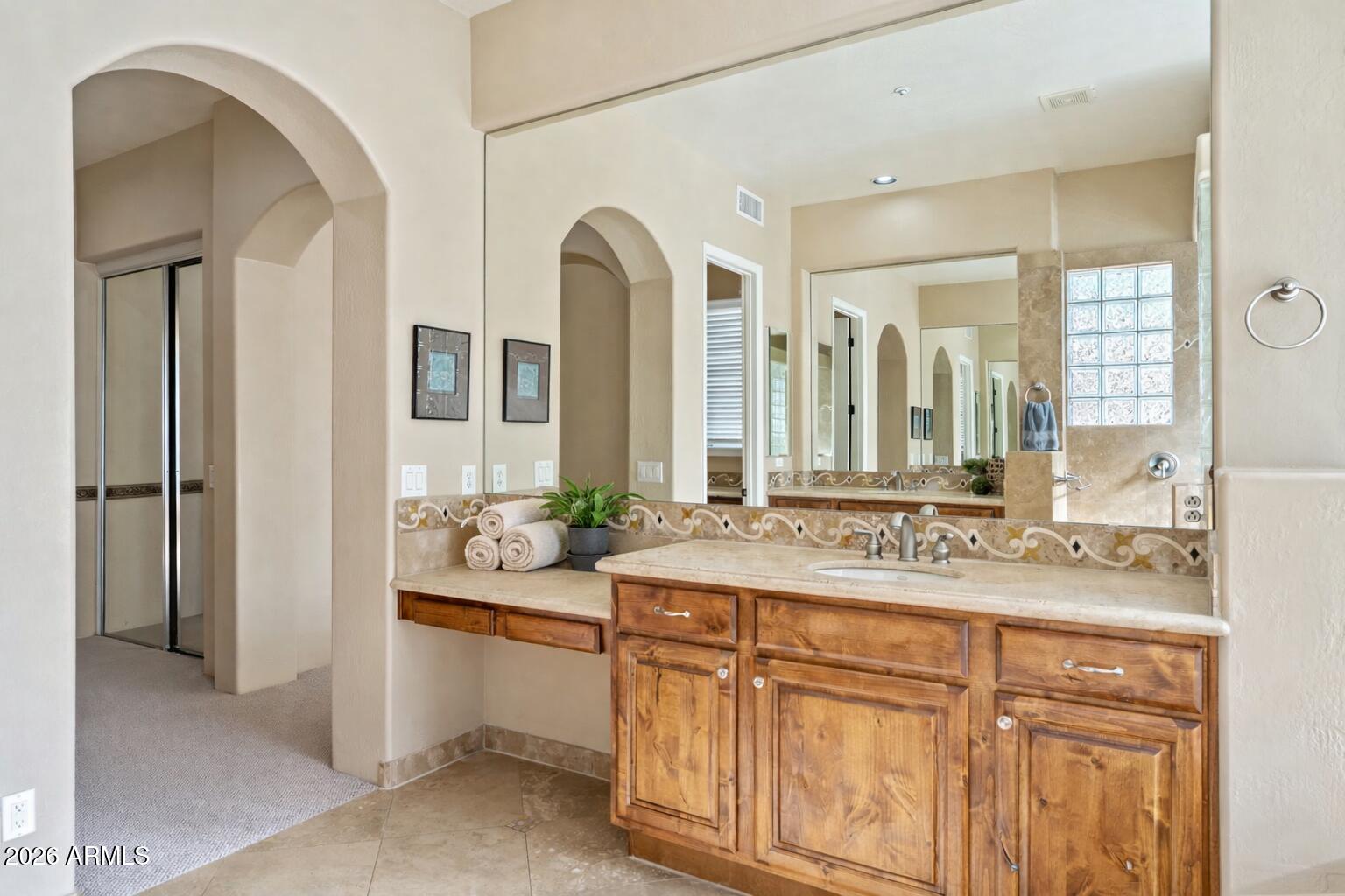 6293 E RED BIRD Circle