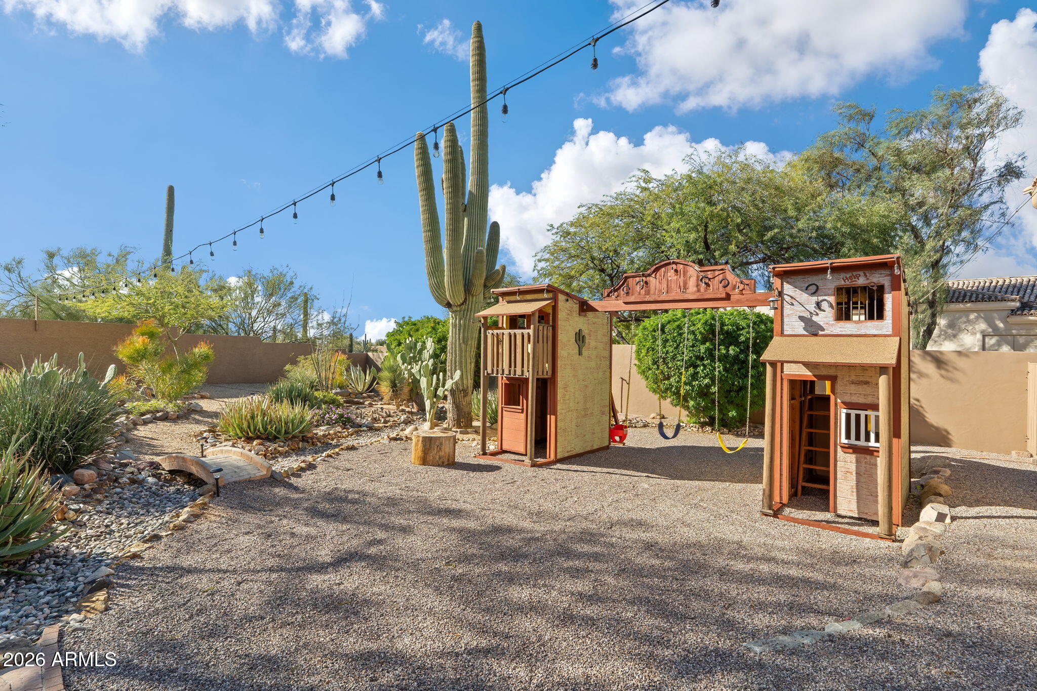 6293 E RED BIRD Circle