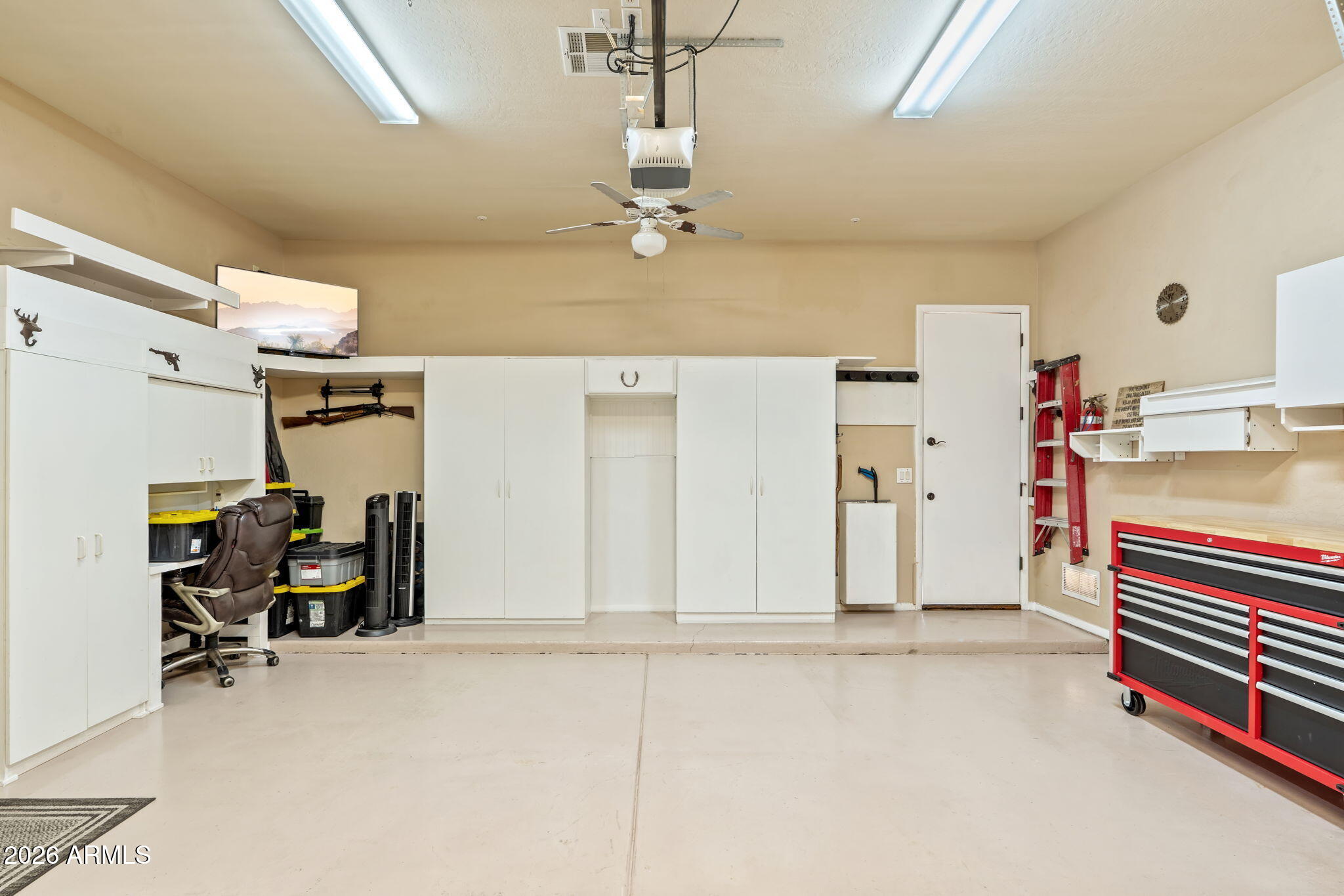 6293 E RED BIRD Circle