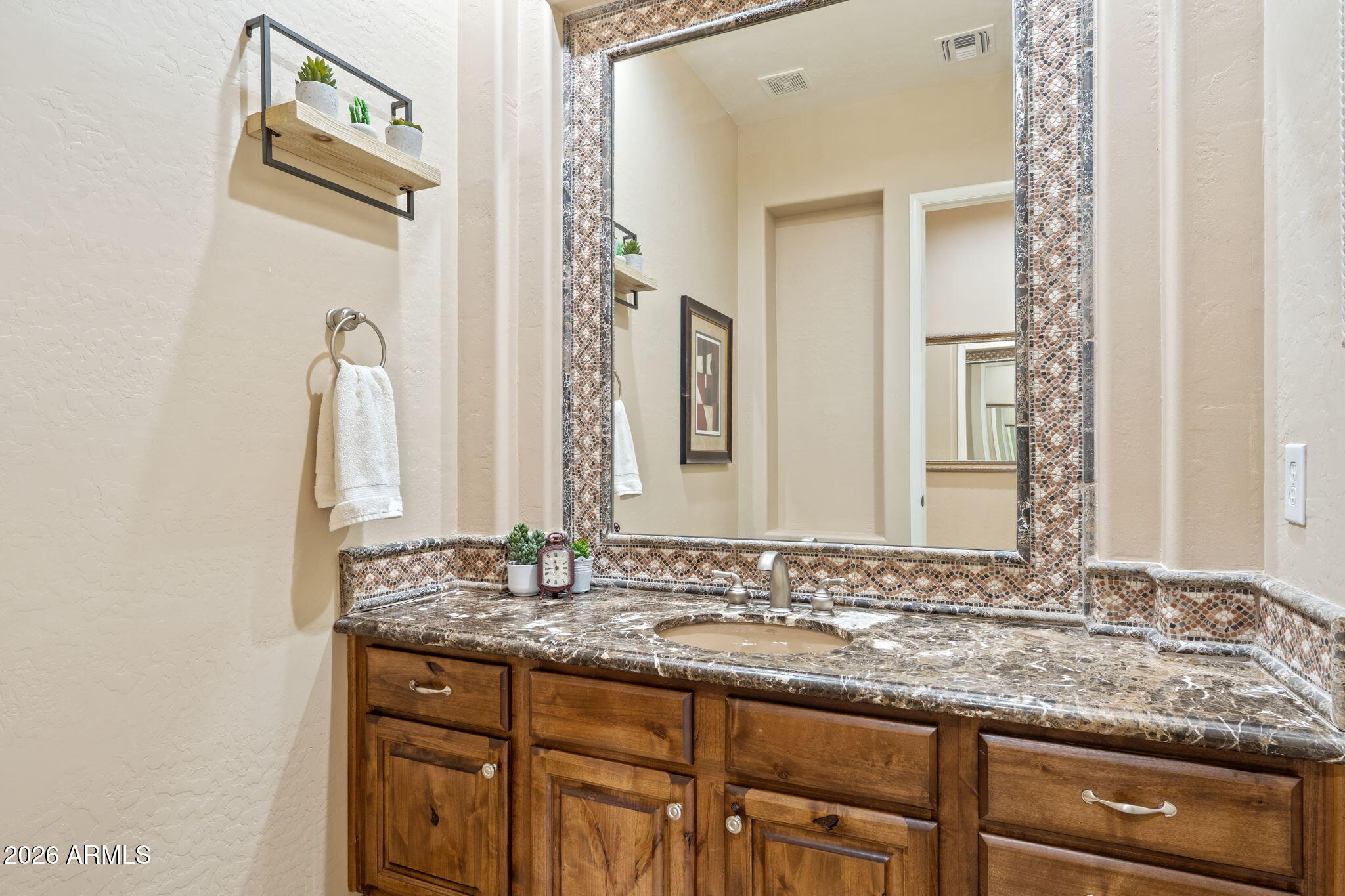 6293 E RED BIRD Circle