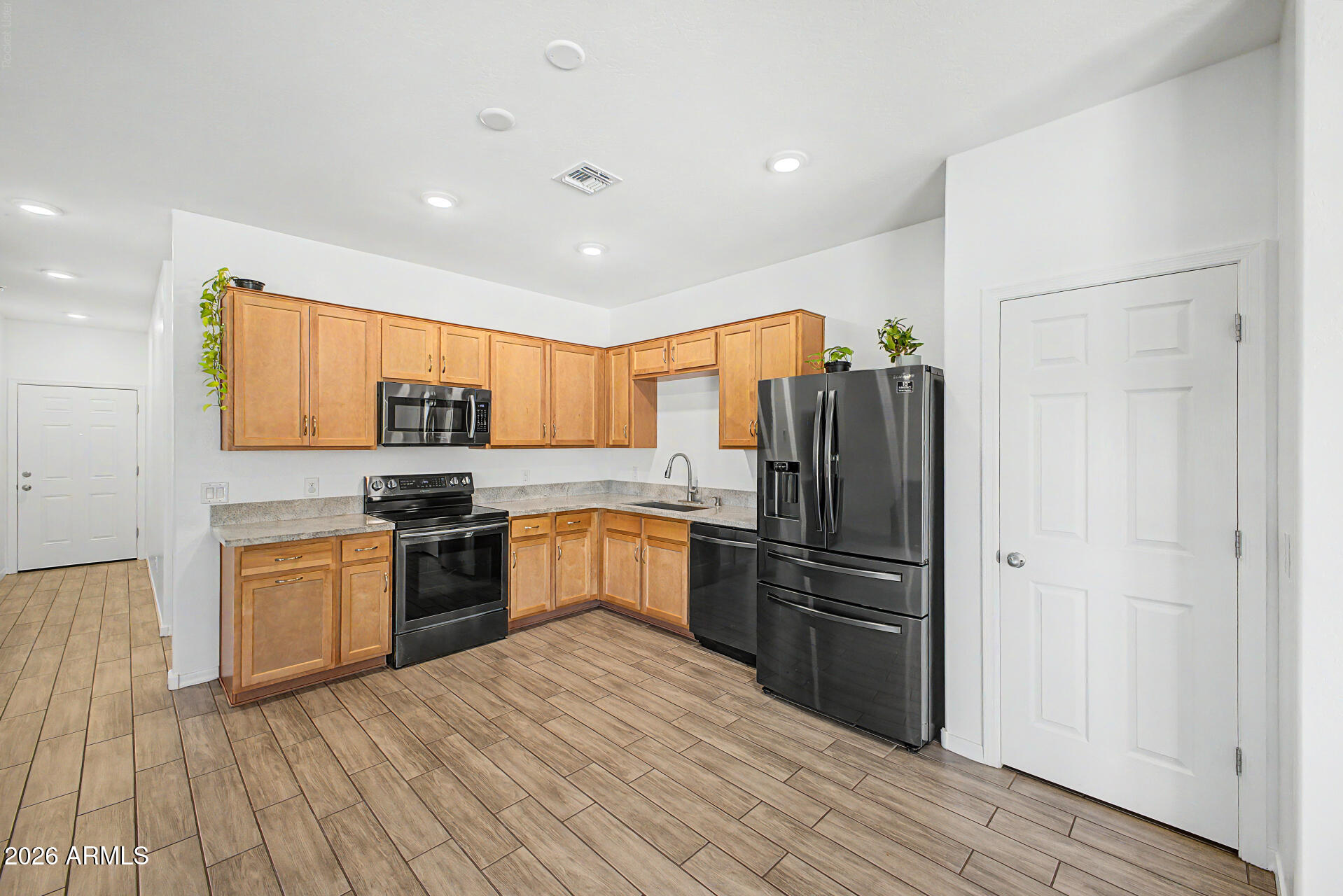 148 E ATLANTIC Drive