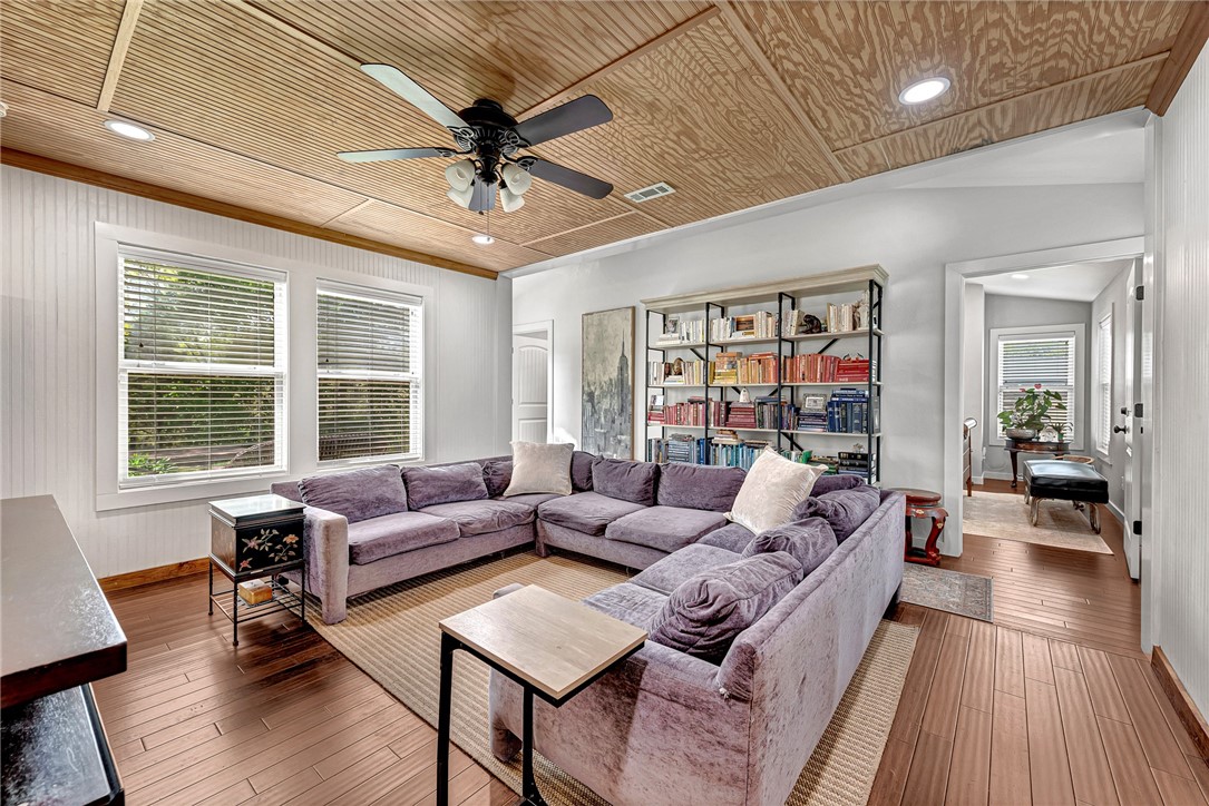 16567 Holcombe School Road