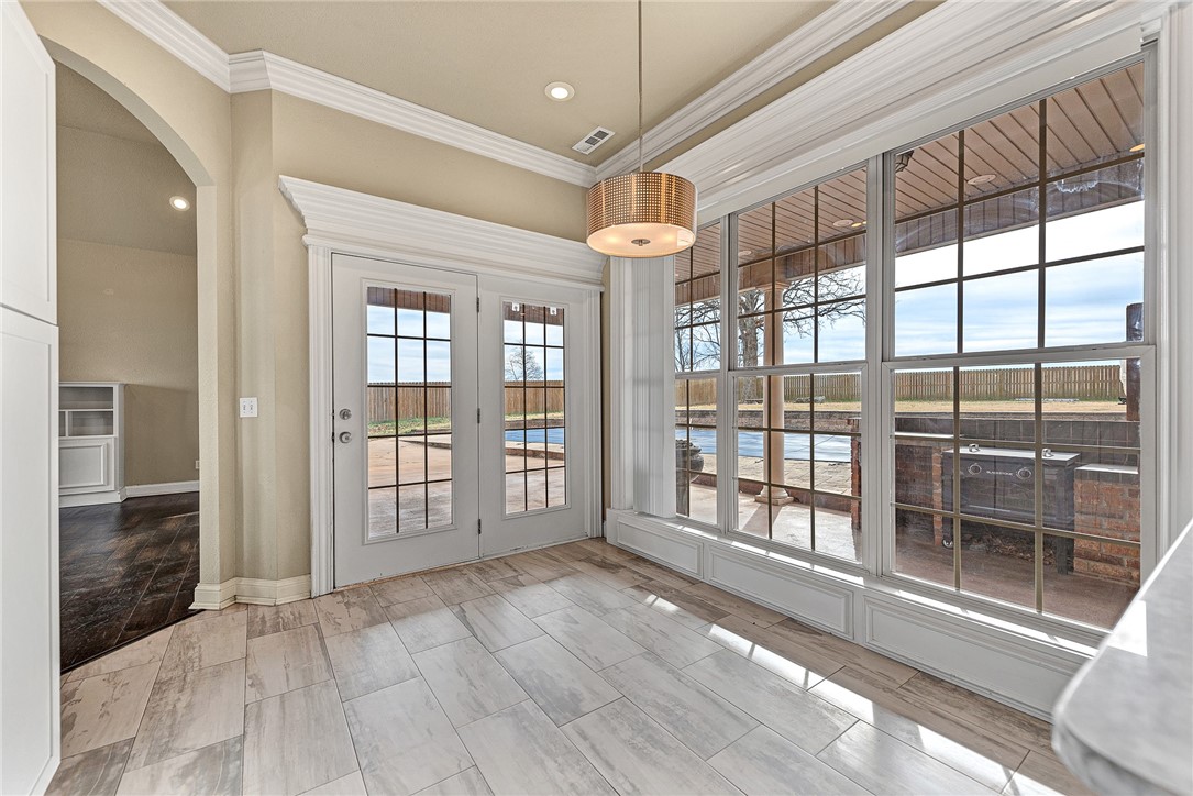 515 Candlelight Circle