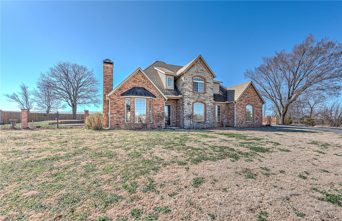 515 Candlelight Circle