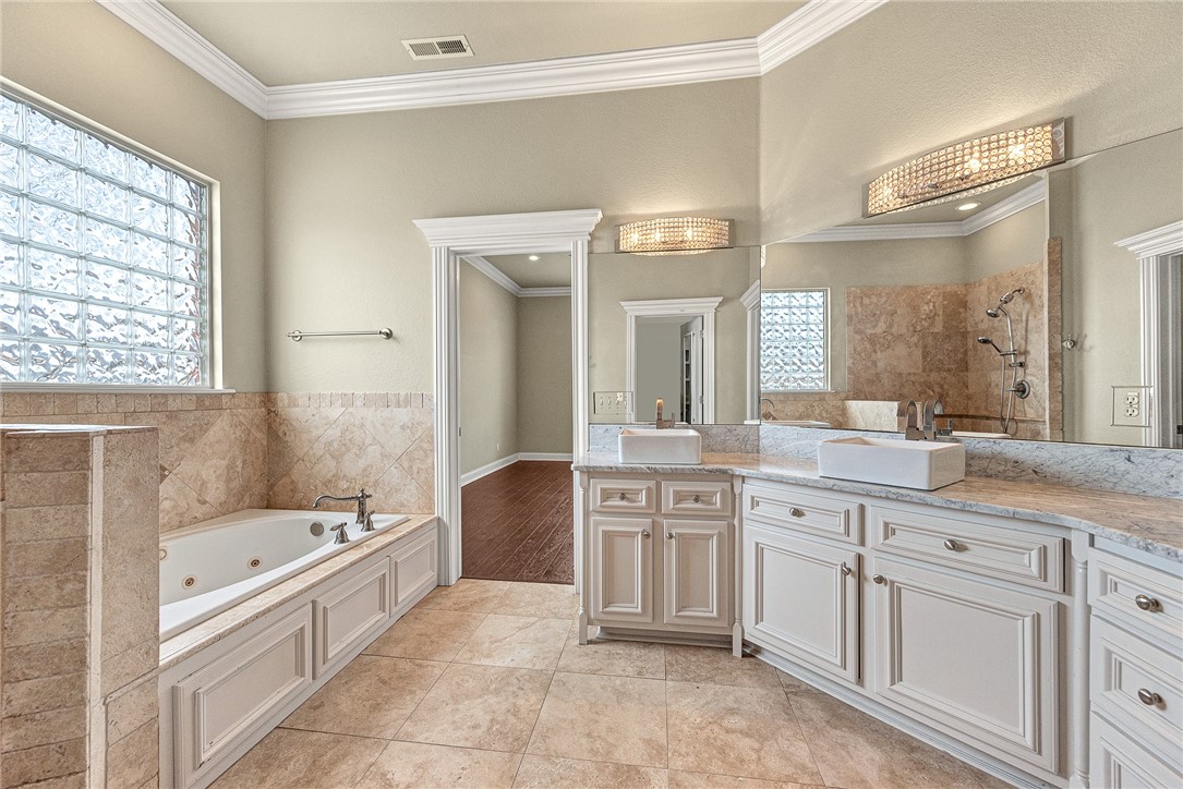 515 Candlelight Circle