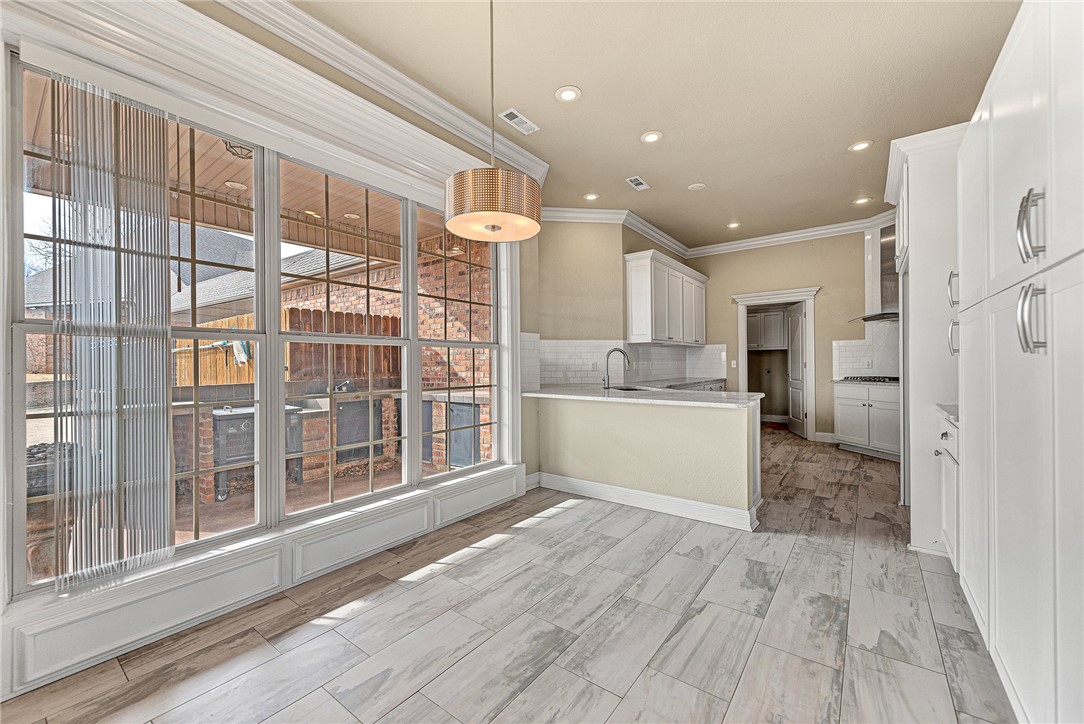 515 Candlelight Circle