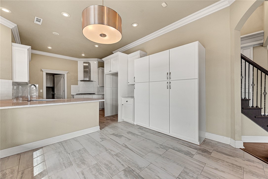 515 Candlelight Circle