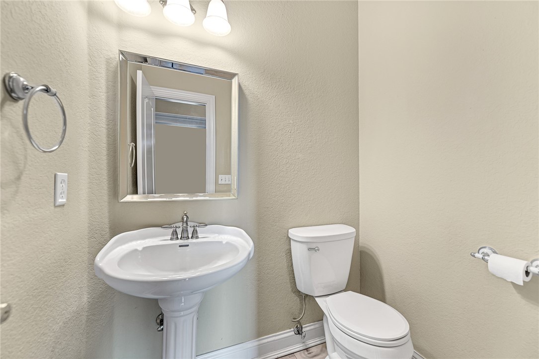 515 Candlelight Circle