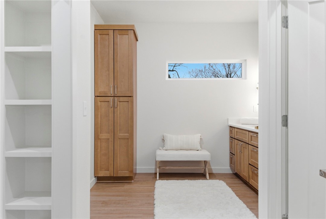 567 S Blair