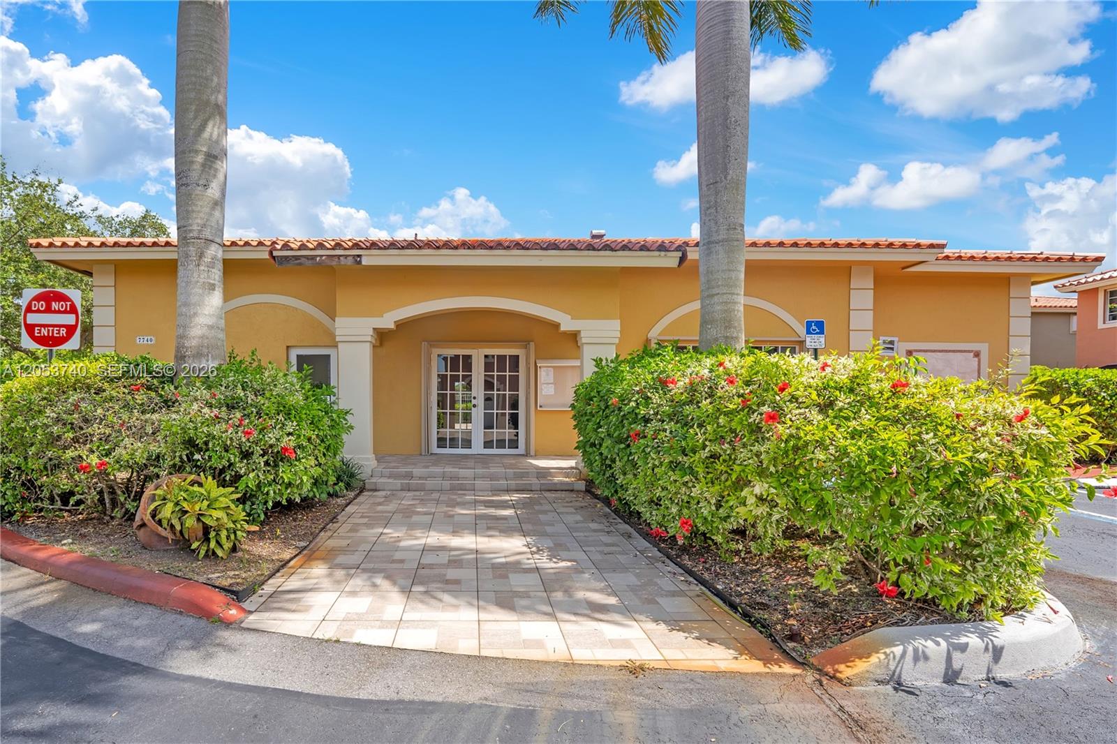 7711 SW 94th Ter