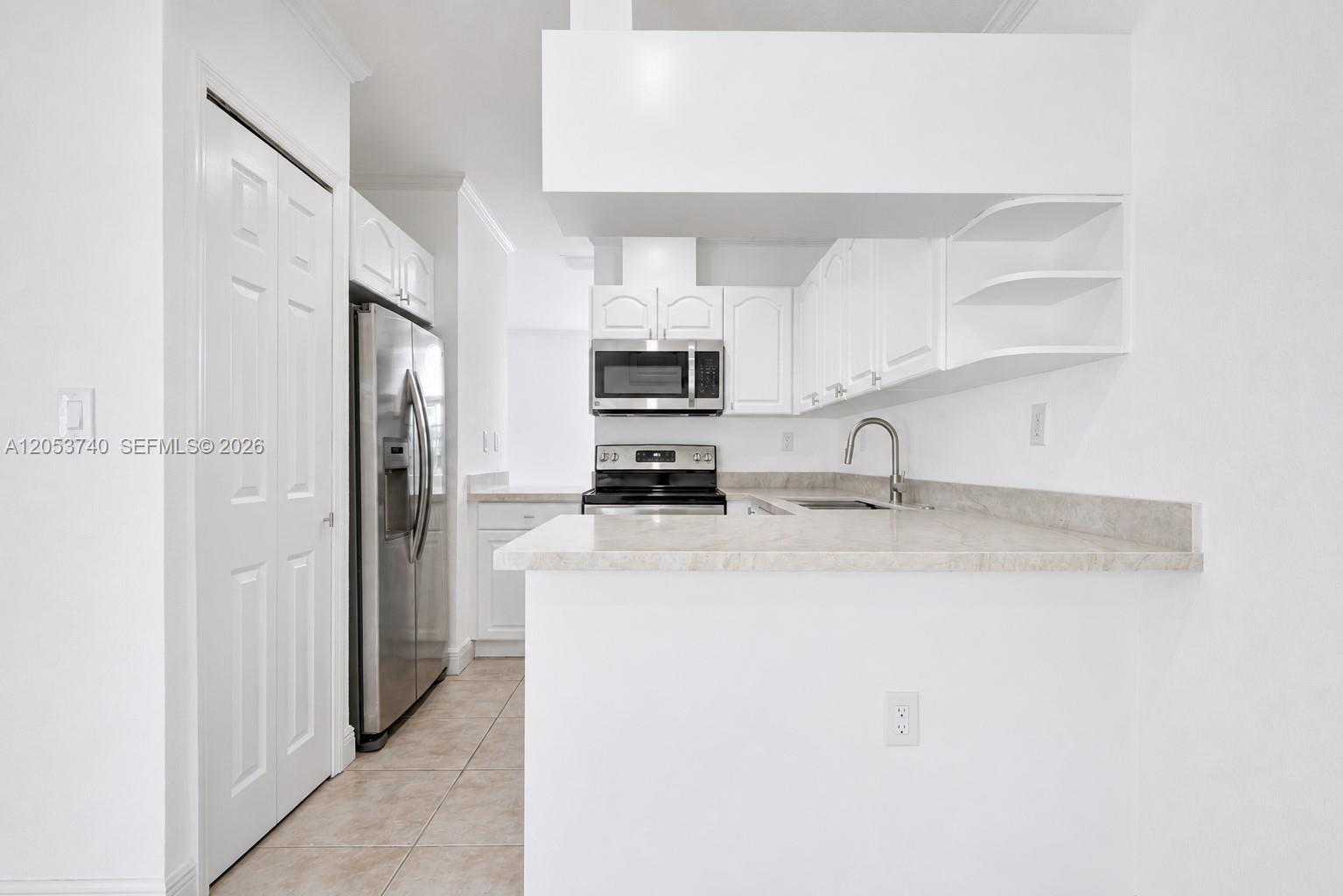 7711 SW 94th Ter