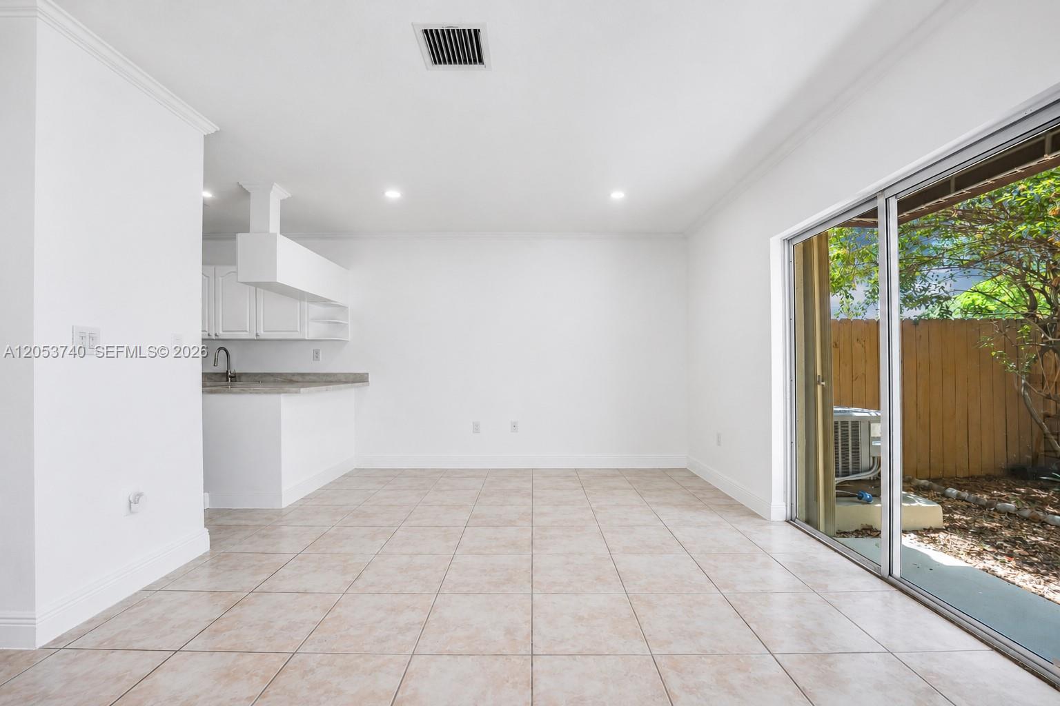 7711 SW 94th Ter